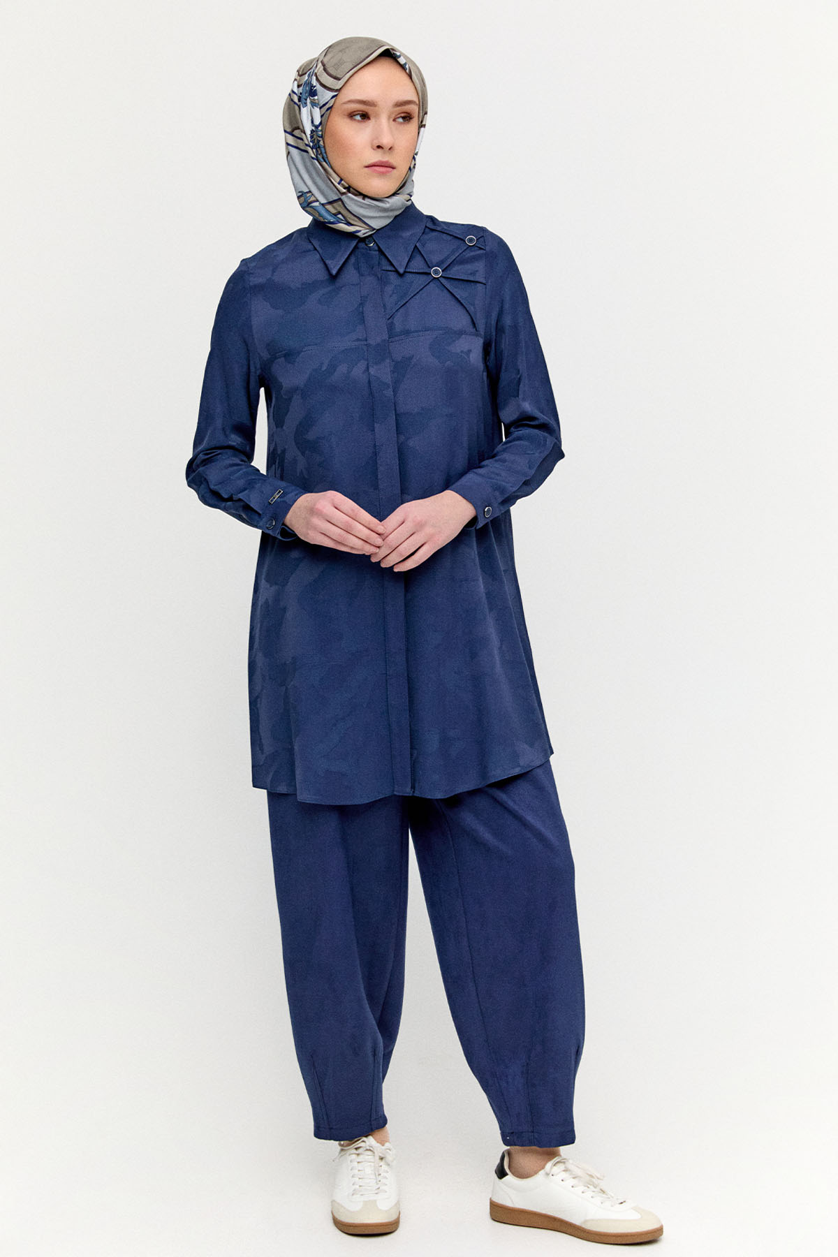 Desenli Jakarlı Tunik, Tesettür Giyim