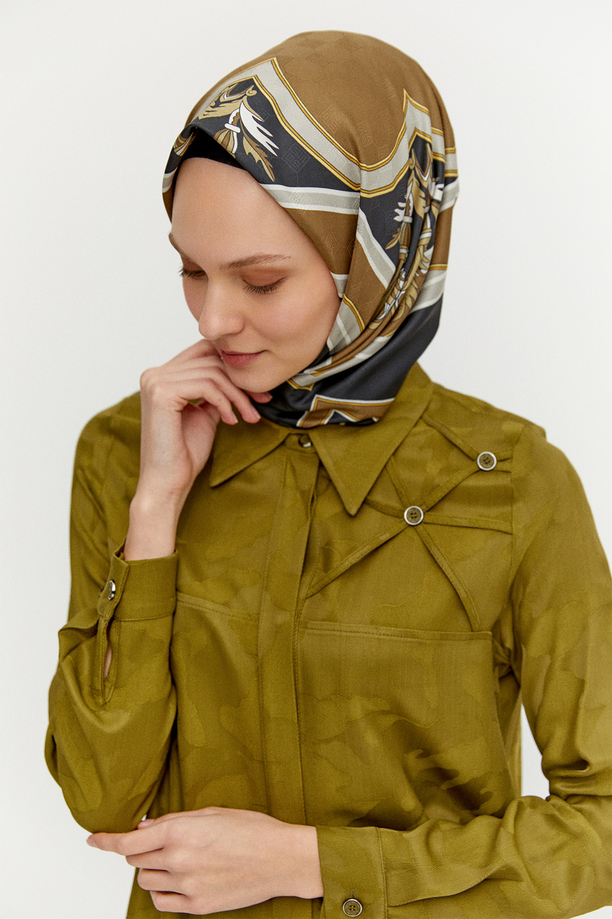 Desenli Jakarlı Tunik