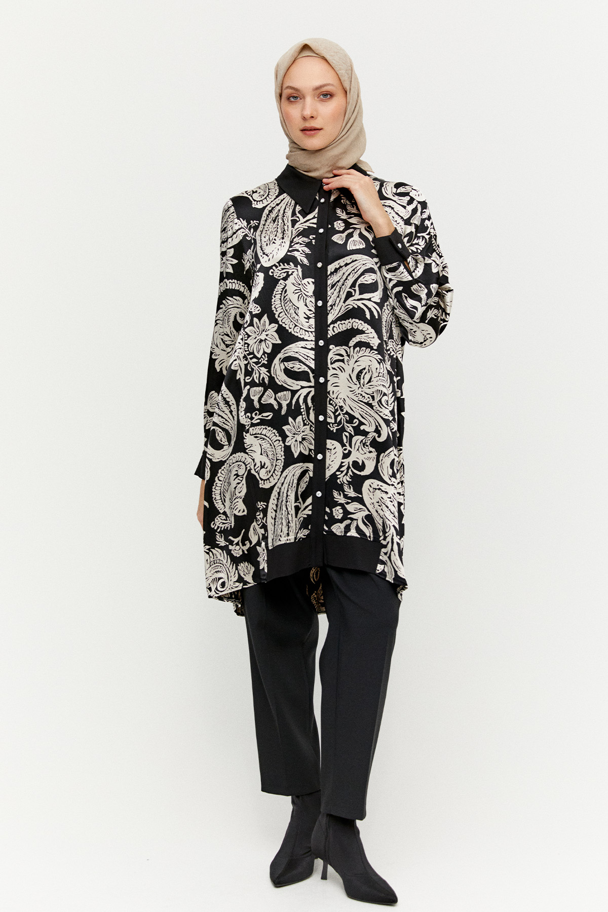 Desenli Önü Kısa Arkası Uzun Tunik