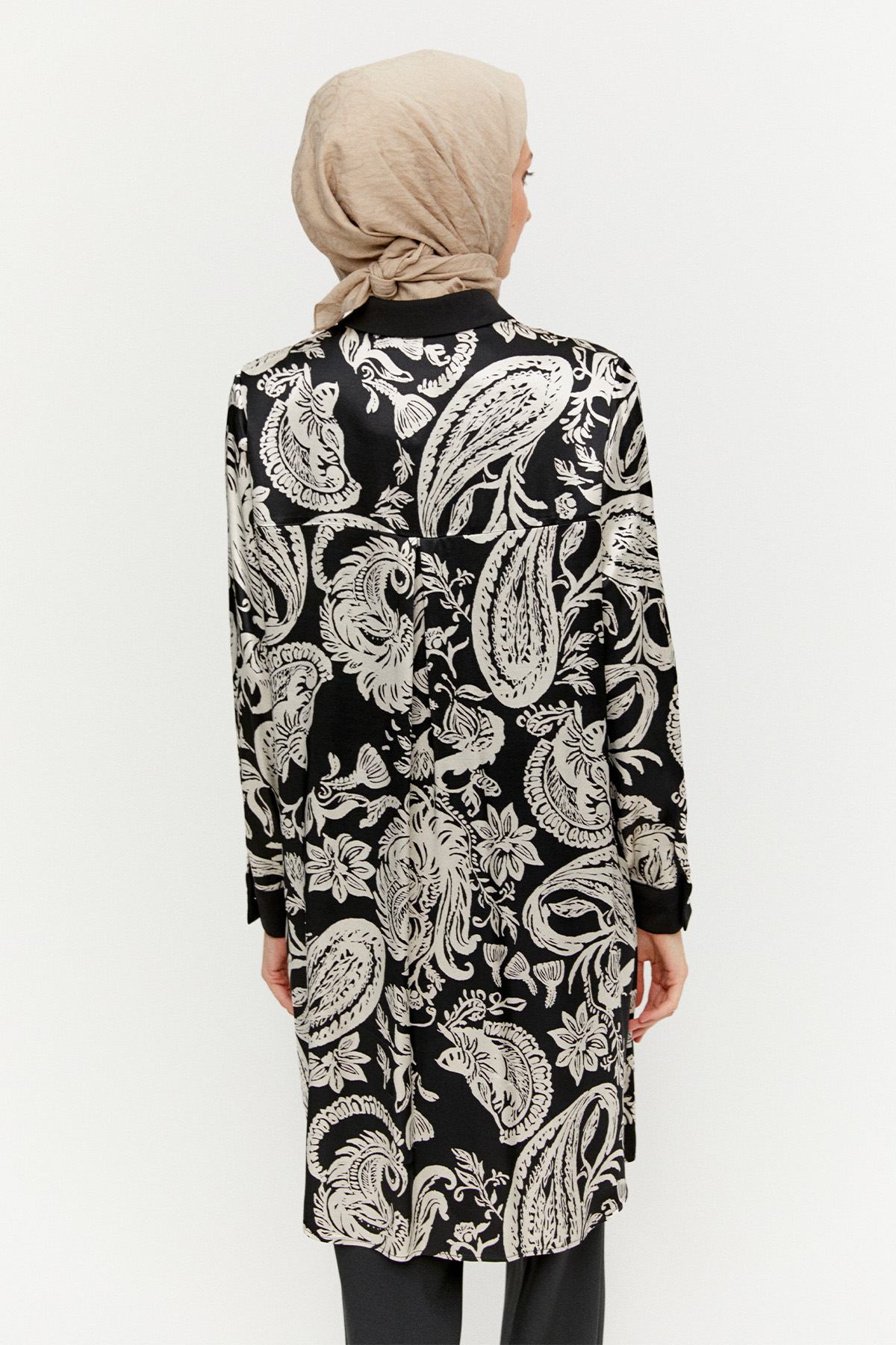 Desenli Önü Kısa Arkası Uzun Tunik