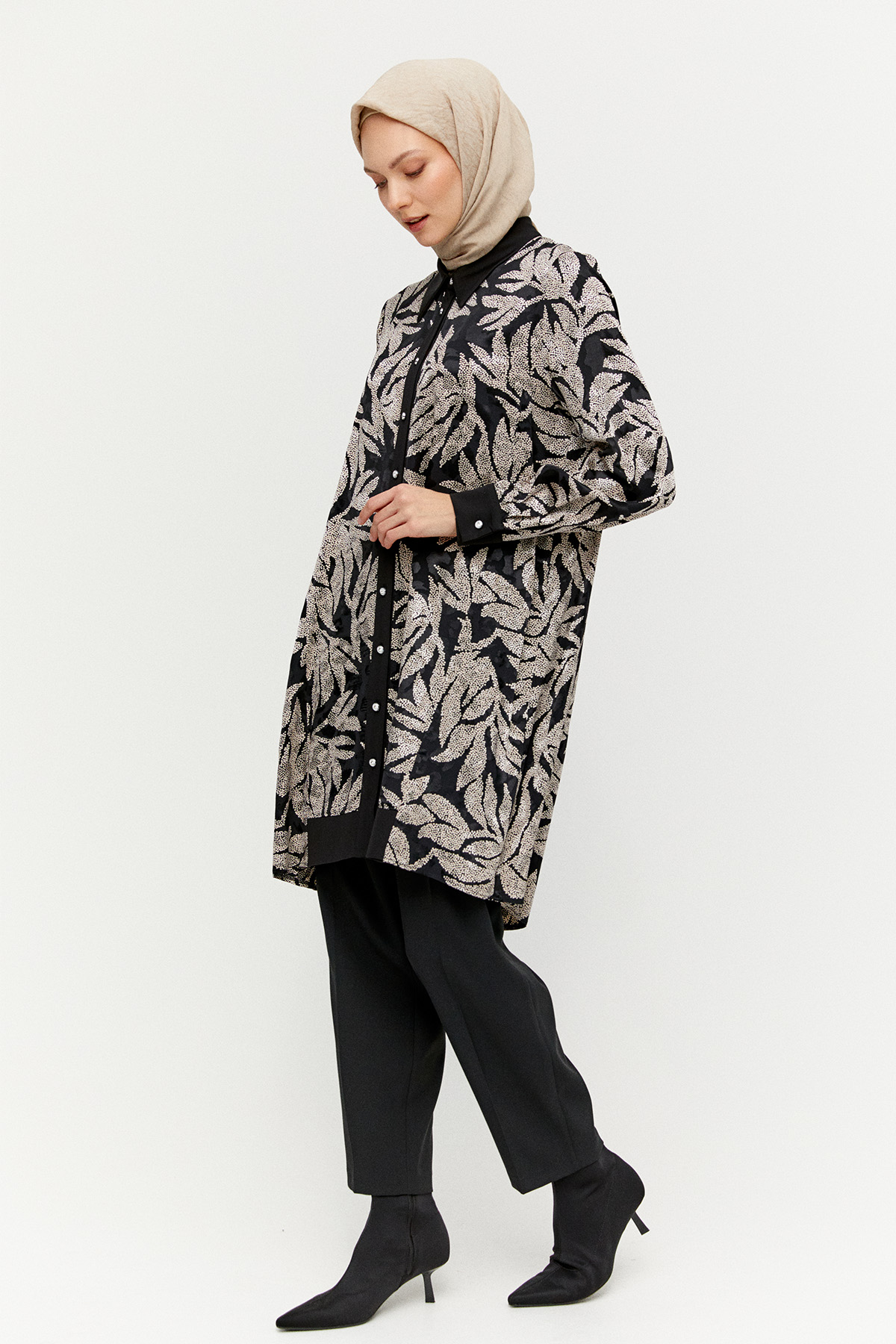 Desenli Önü Kısa Arkası Uzun Tunik