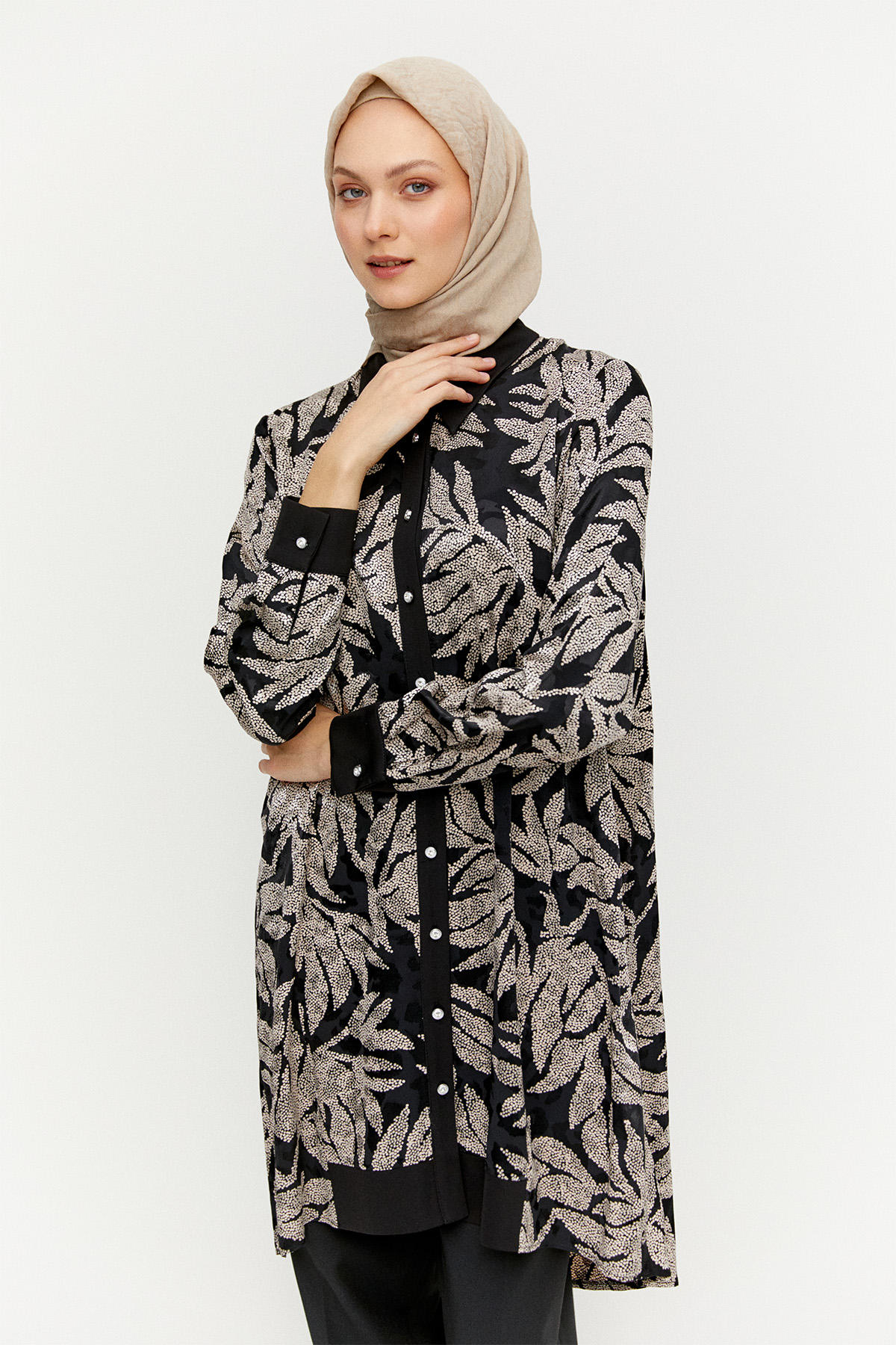 Desenli Önü Kısa Arkası Uzun Tunik