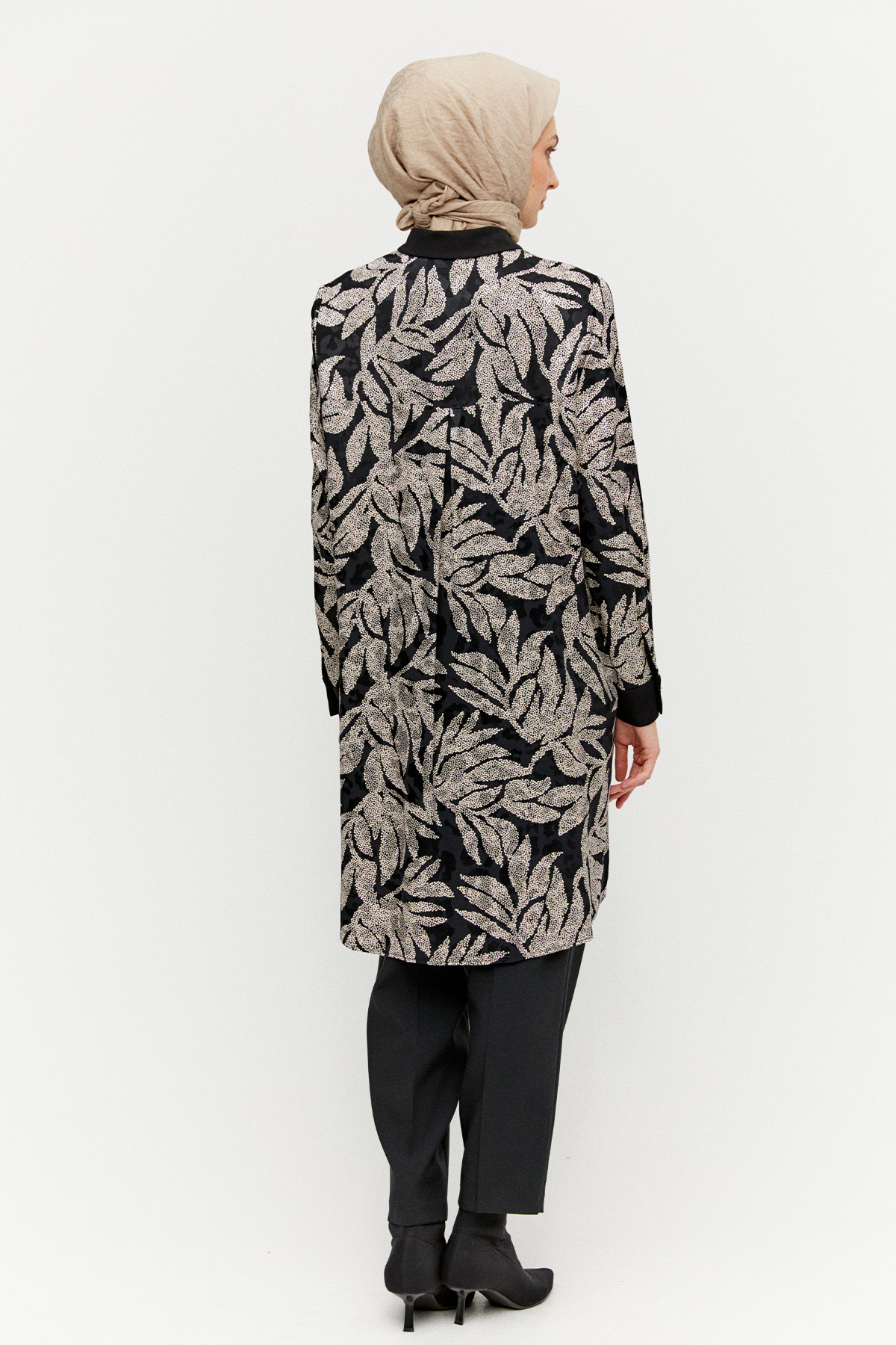 Desenli Önü Kısa Arkası Uzun Tunik