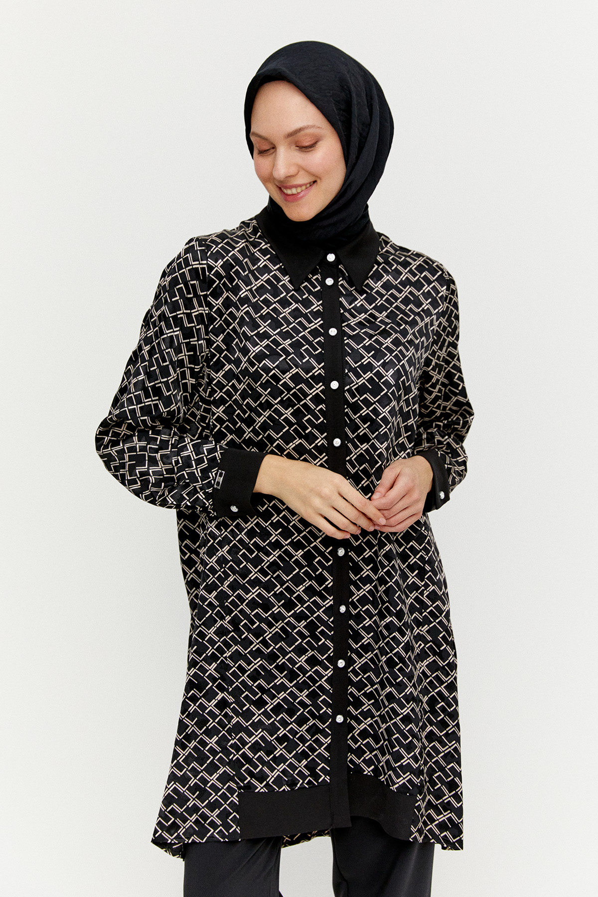 Desenli Önü Kısa Arkası Uzun Tunik