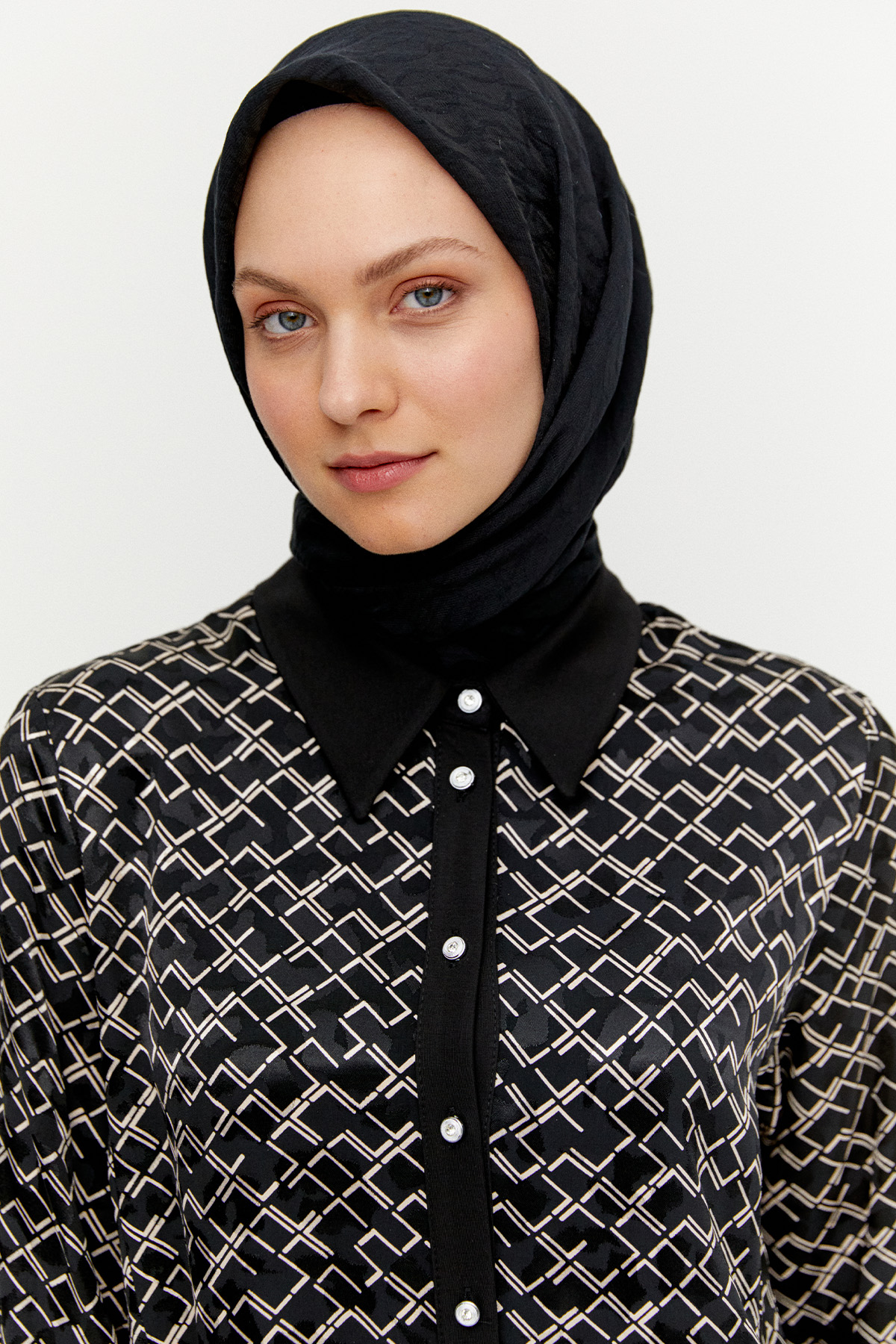 Desenli Önü Kısa Arkası Uzun Tunik