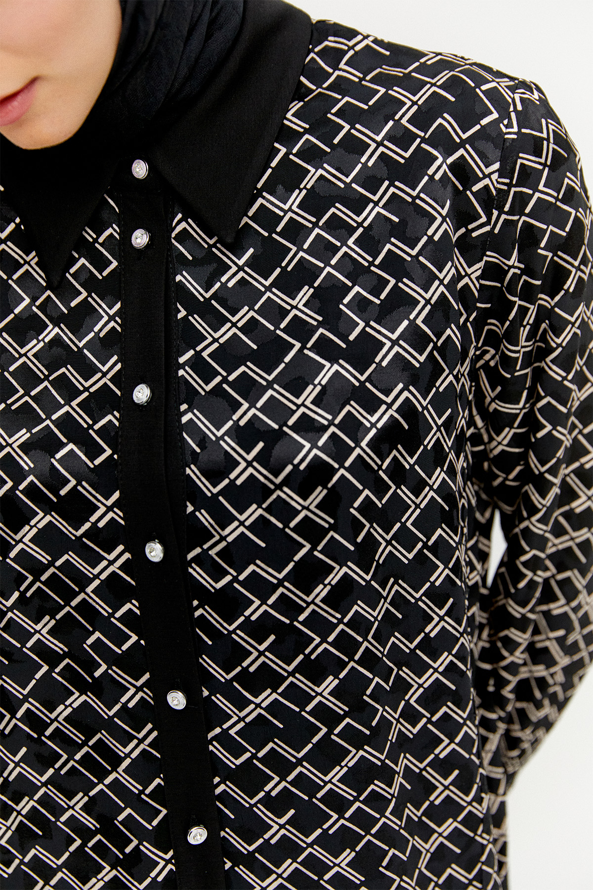 Desenli Önü Kısa Arkası Uzun Tunik