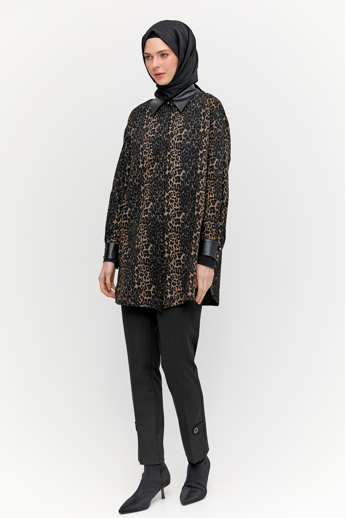 Deri Detaylı Leoparlı Tunik, Tesettür Giyim
