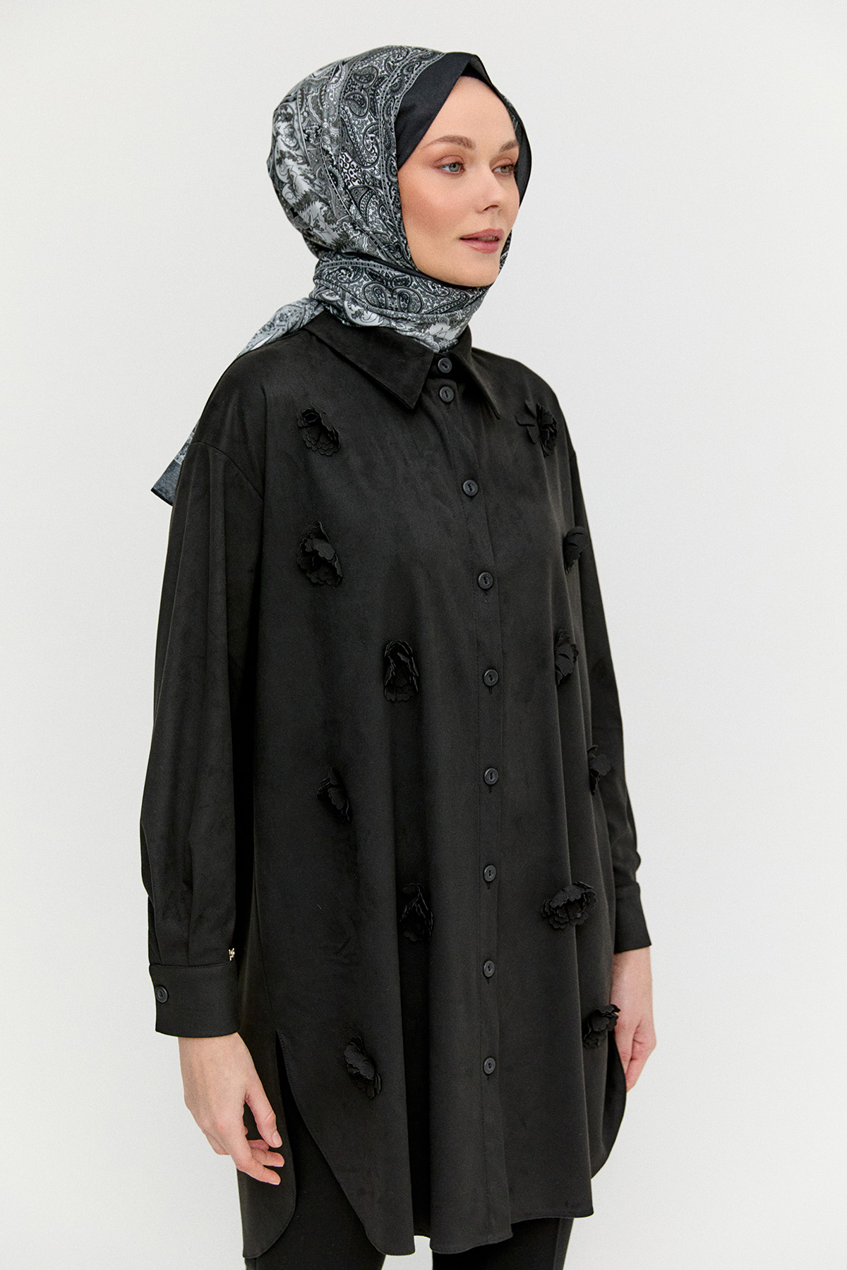 Çiçek Aplikeli Süet Dokulu Tunik, Tesettür Giyim