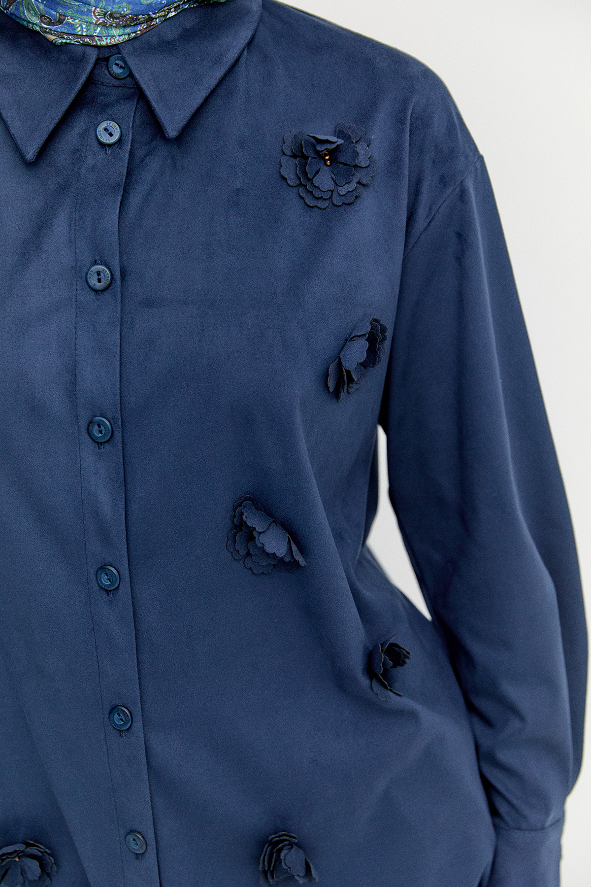 Çiçek Aplikeli Süet Dokulu Tunik, Tesettür Giyim