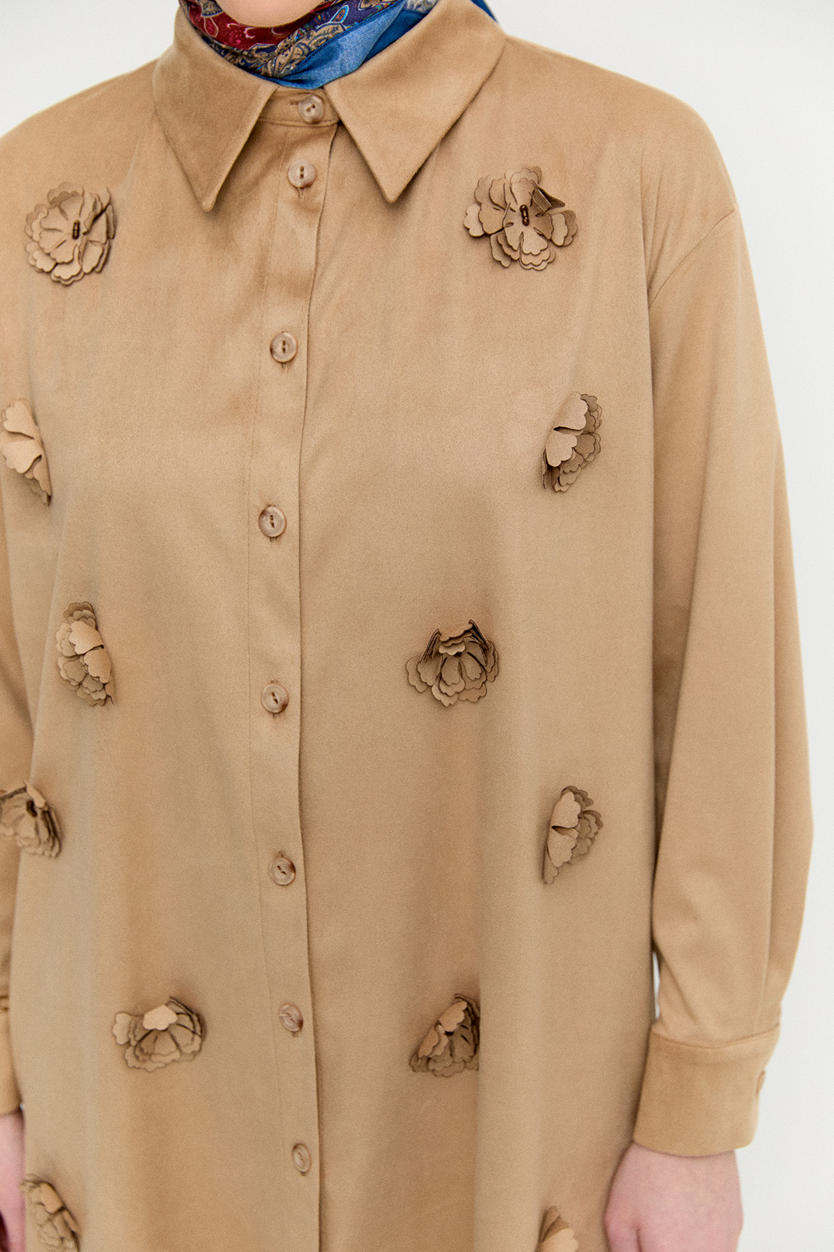 Çiçek Aplikeli Süet Dokulu Tunik, Tesettür Giyim