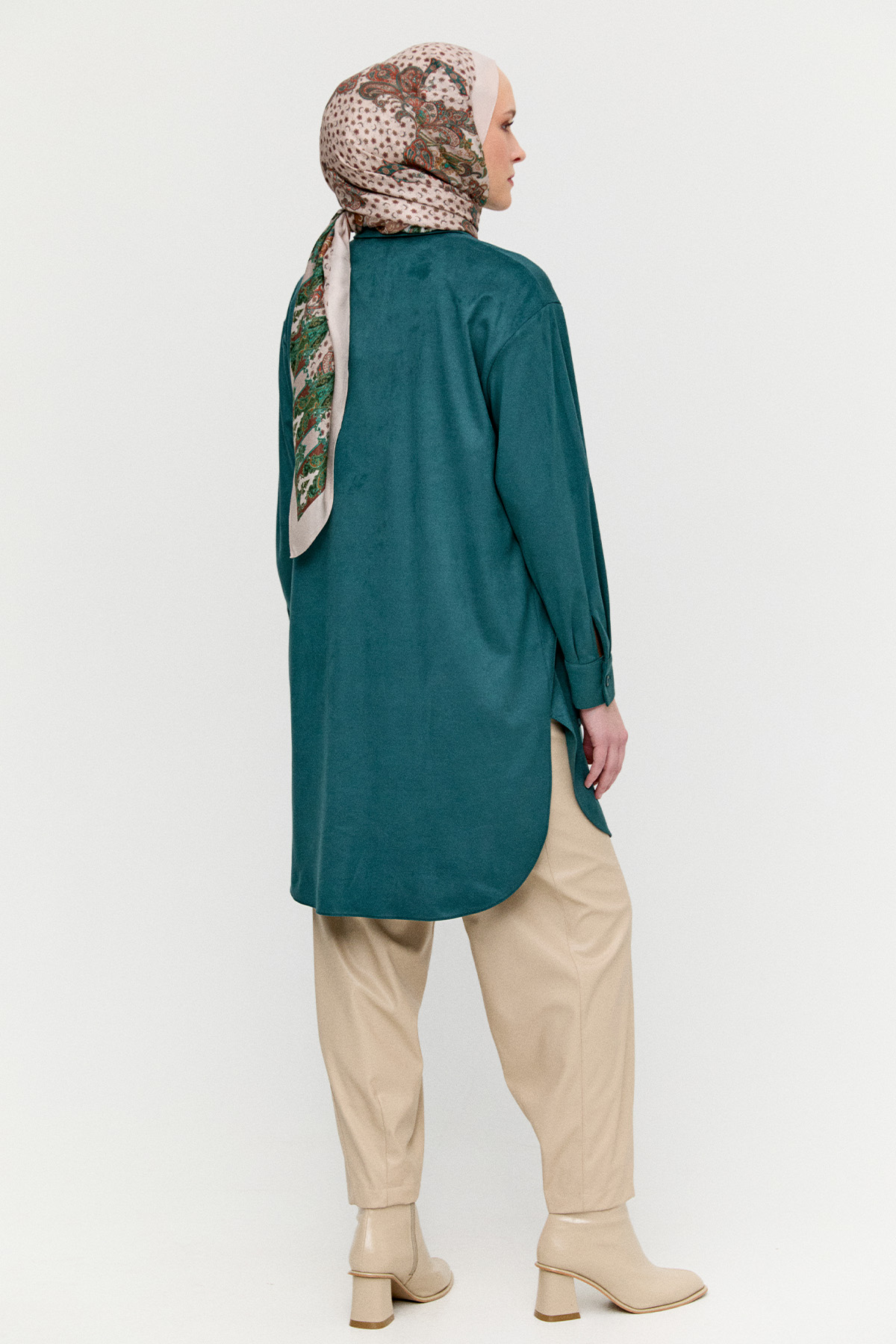 Çiçek Aplikeli Süet Dokulu Tunik, Tesettür Giyim