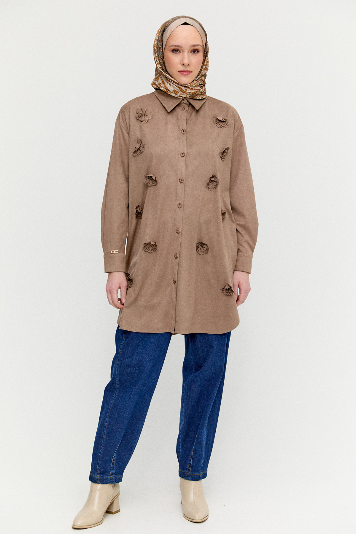 Çiçek Aplikeli Süet Dokulu Tunik, Tesettür Giyim