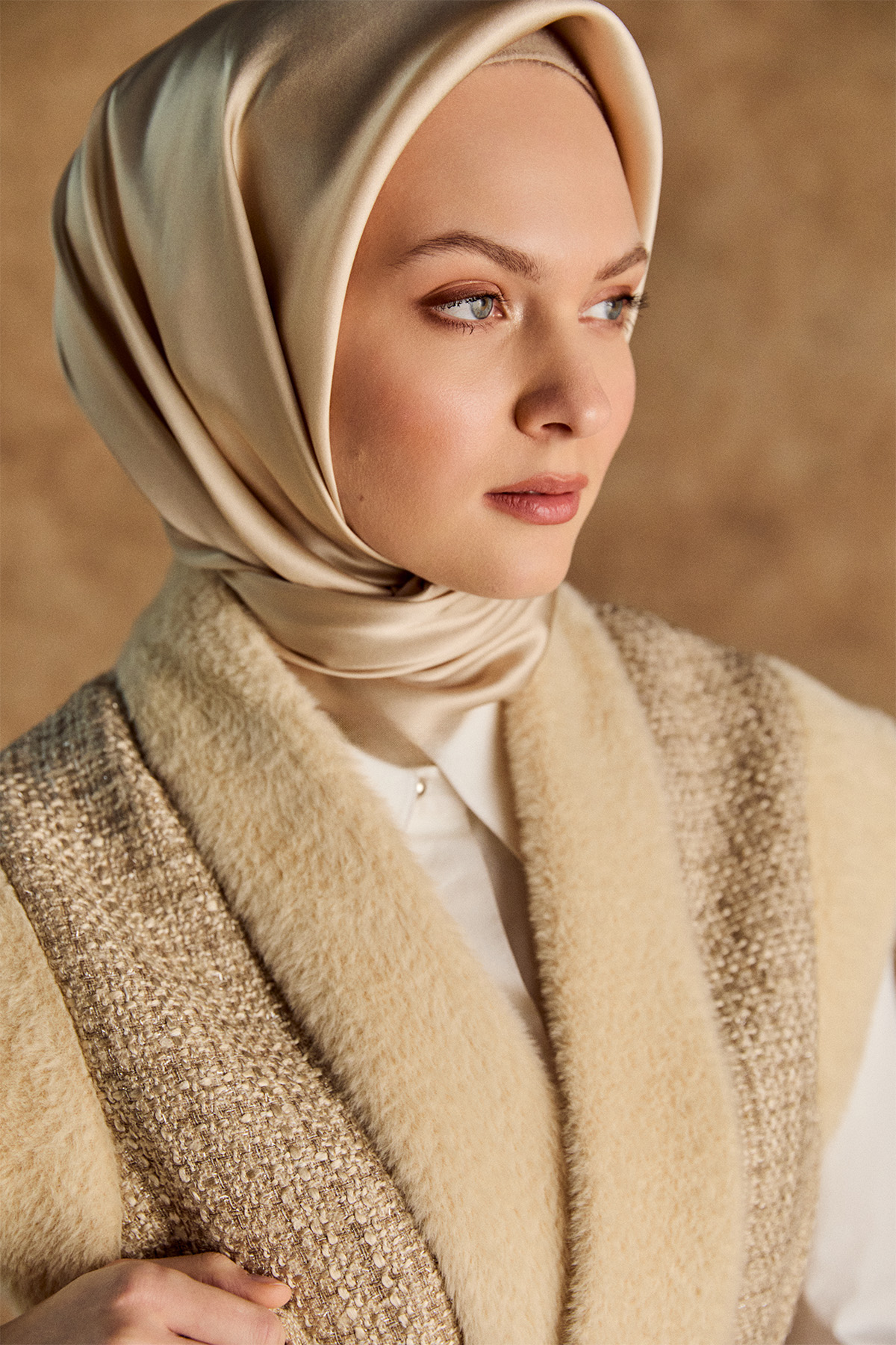 Suni Kürk Kombinli Şal Yakalı Tüvit Yelek