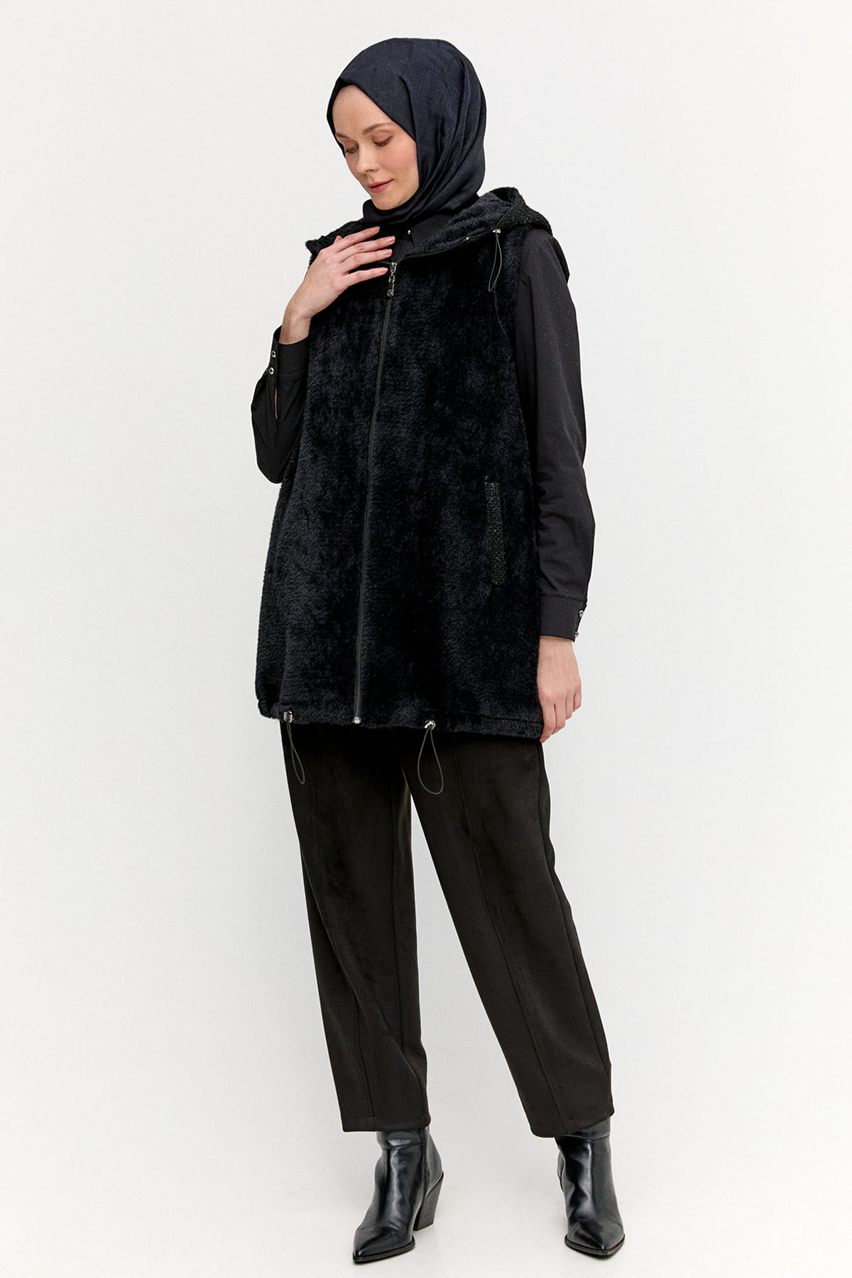 Tüvit Detaylı Peluş Yelek, Tesettür Giyim