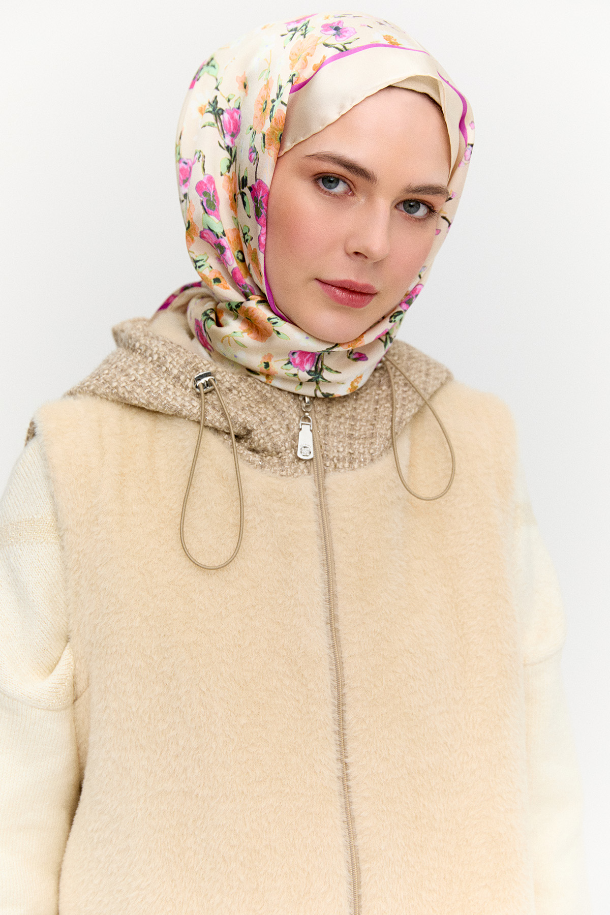 Tüvit Detaylı Peluş Yelek, Tesettür Giyim