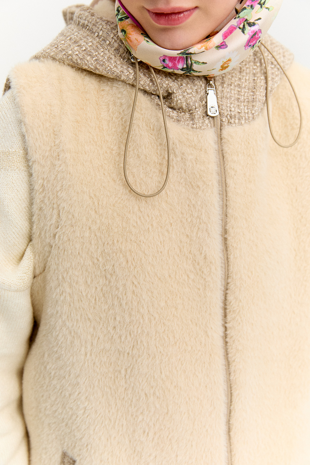 Tüvit Detaylı Peluş Yelek, Tesettür Giyim