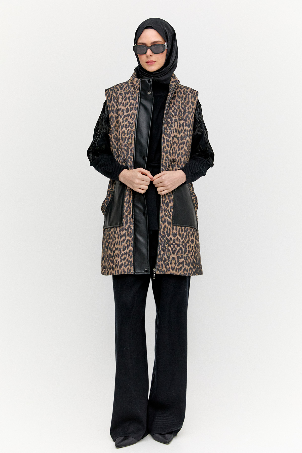 Fermuarlı Leopar Yün Yelek, Tesettür Giyim