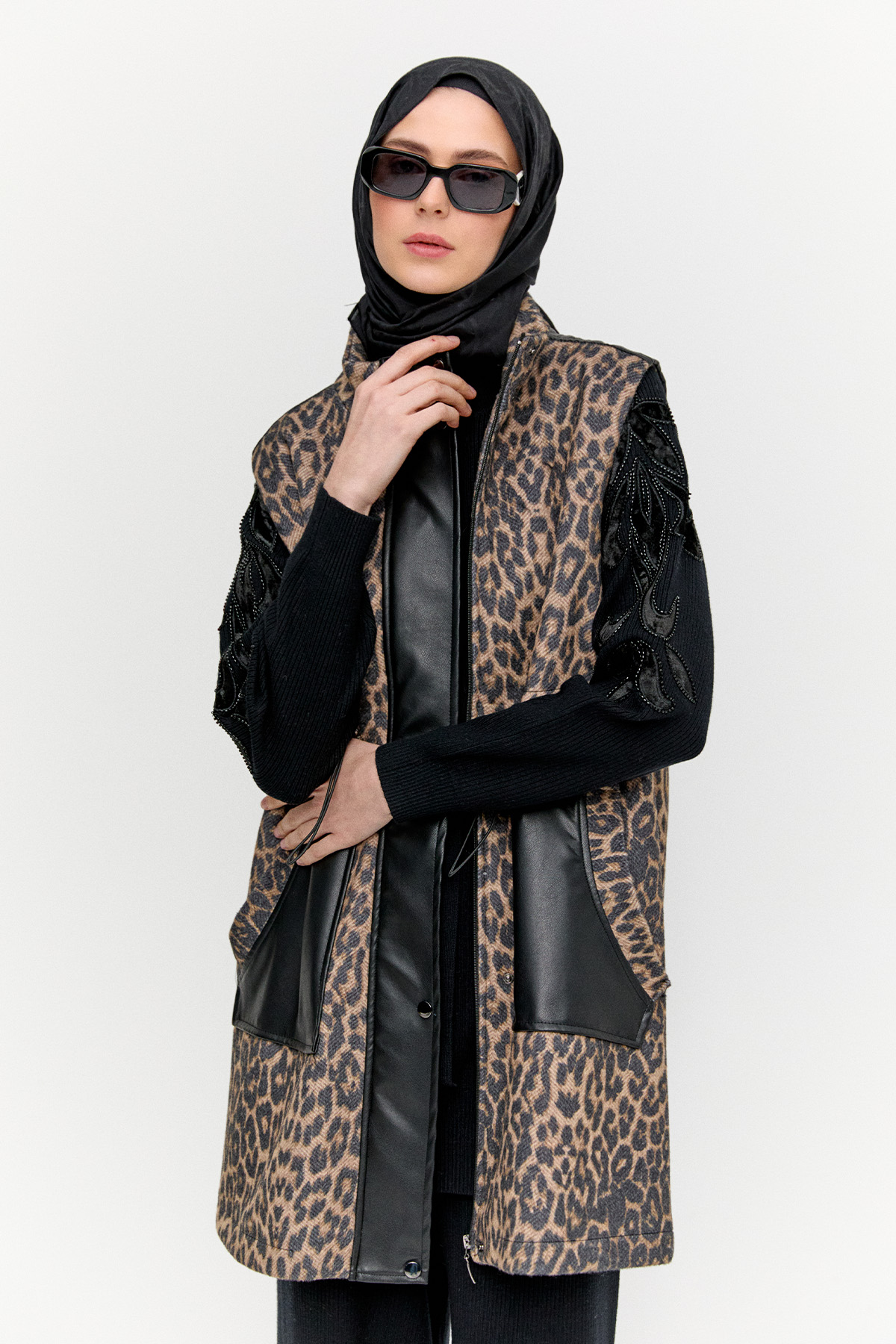 Fermuarlı Leopar Yün Yelek, Tesettür Giyim