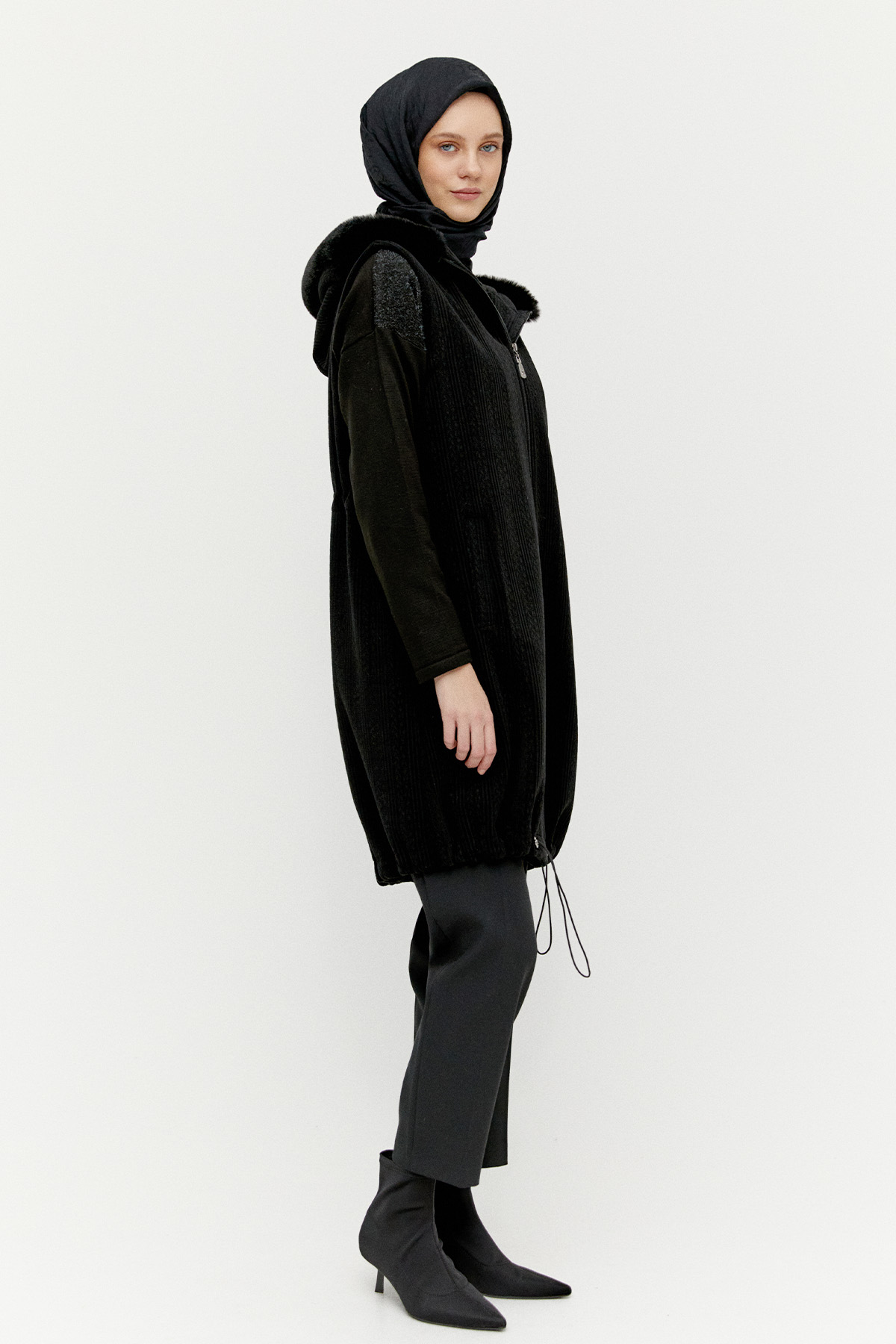 Şardonlu Kürk Kapüşonlu Dokulu Yelek