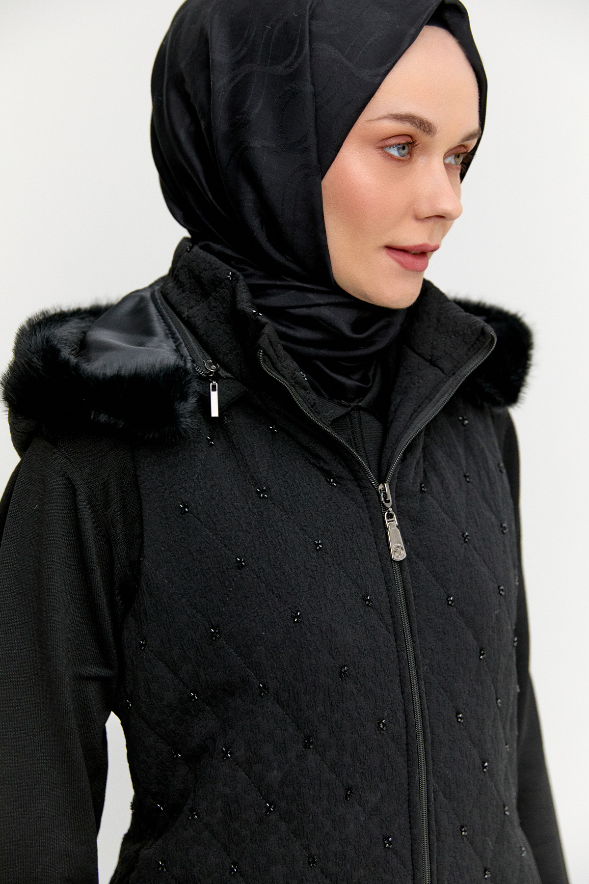 Seyyar Kapüşonlu Dokulu Yelek, Tesettür Giyim