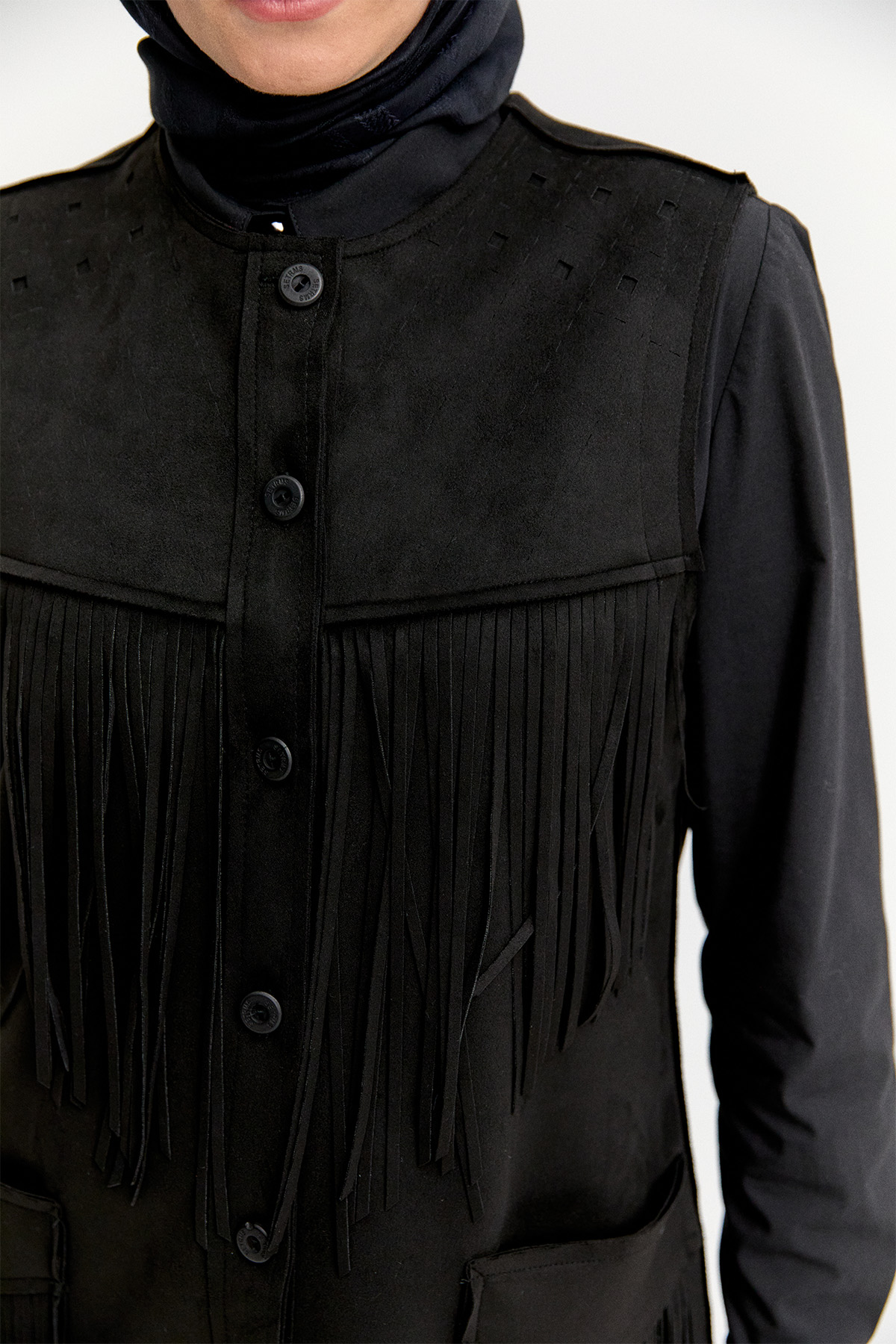 Süet Görünümlü Püsküllü Yelek, Tesettür Giyim