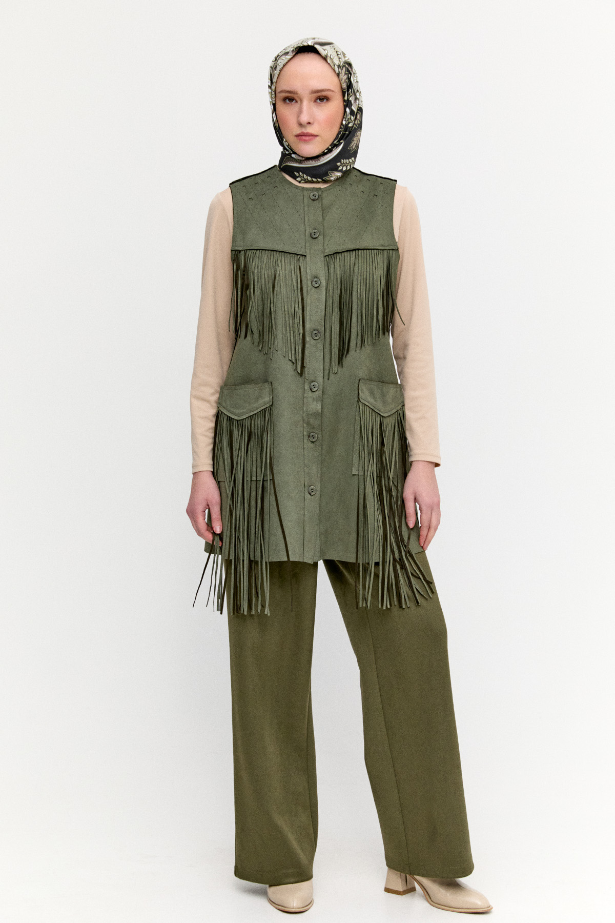 Süet Görünümlü Püsküllü Yelek, Tesettür Giyim