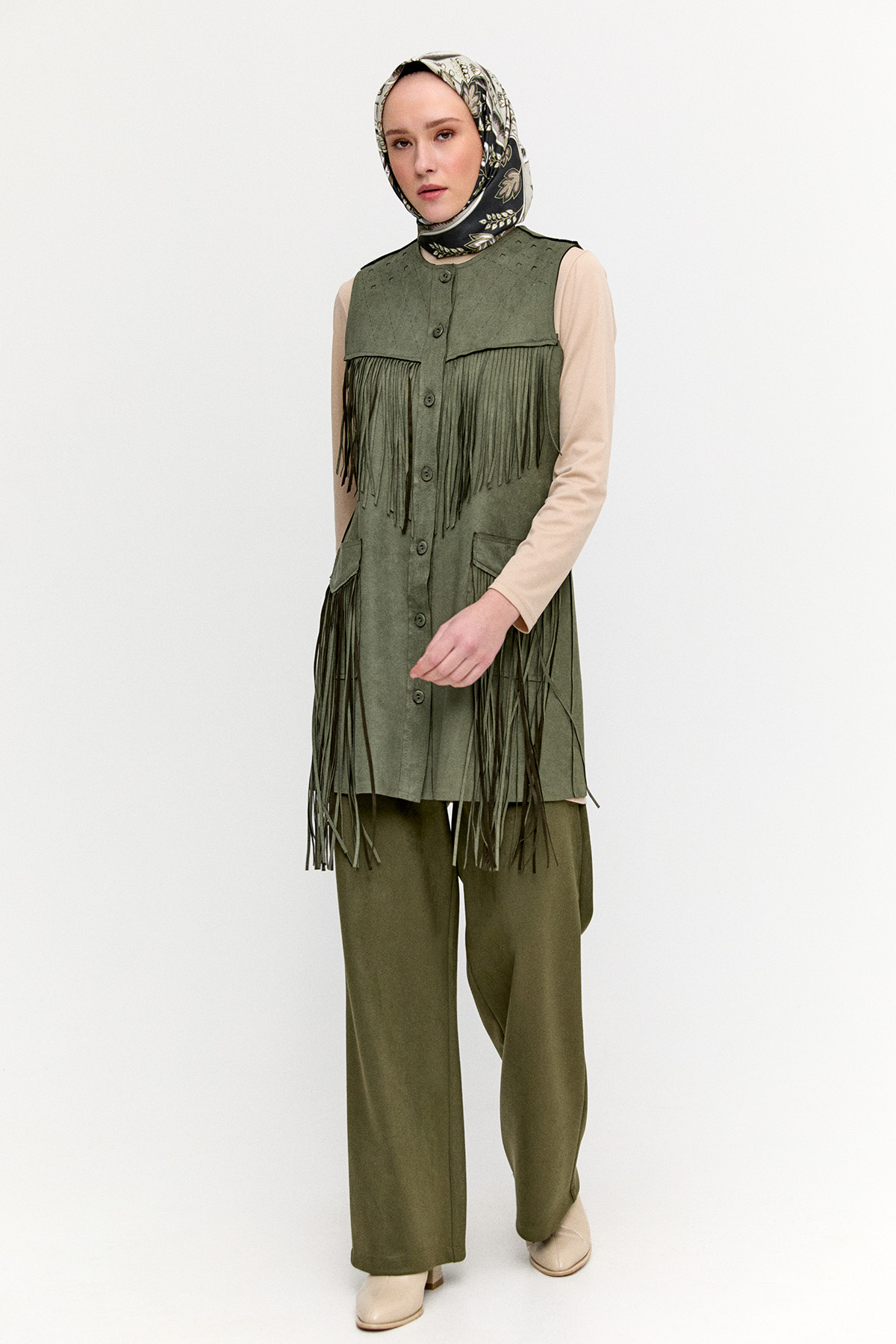 Süet Görünümlü Püsküllü Yelek, Tesettür Giyim