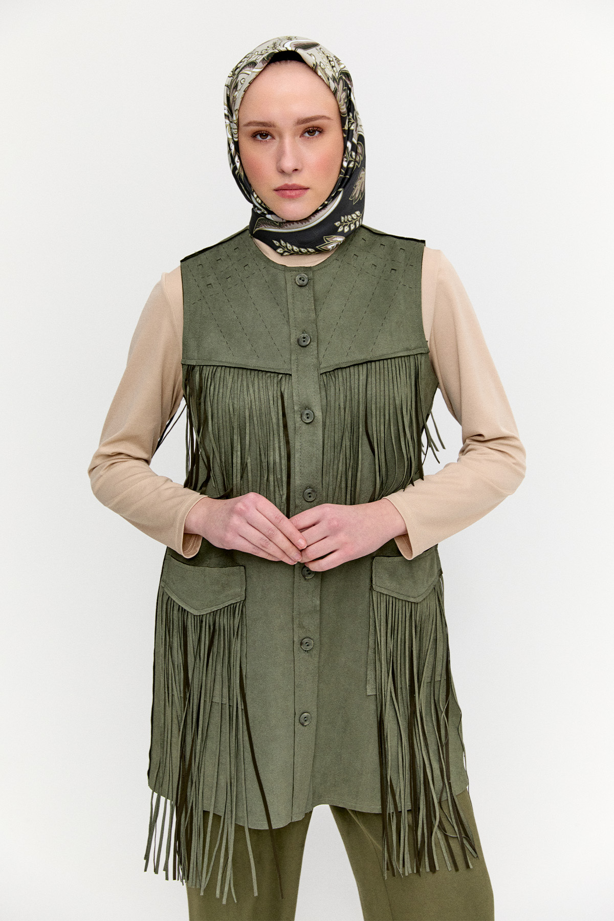 Süet Görünümlü Püsküllü Yelek, Tesettür Giyim
