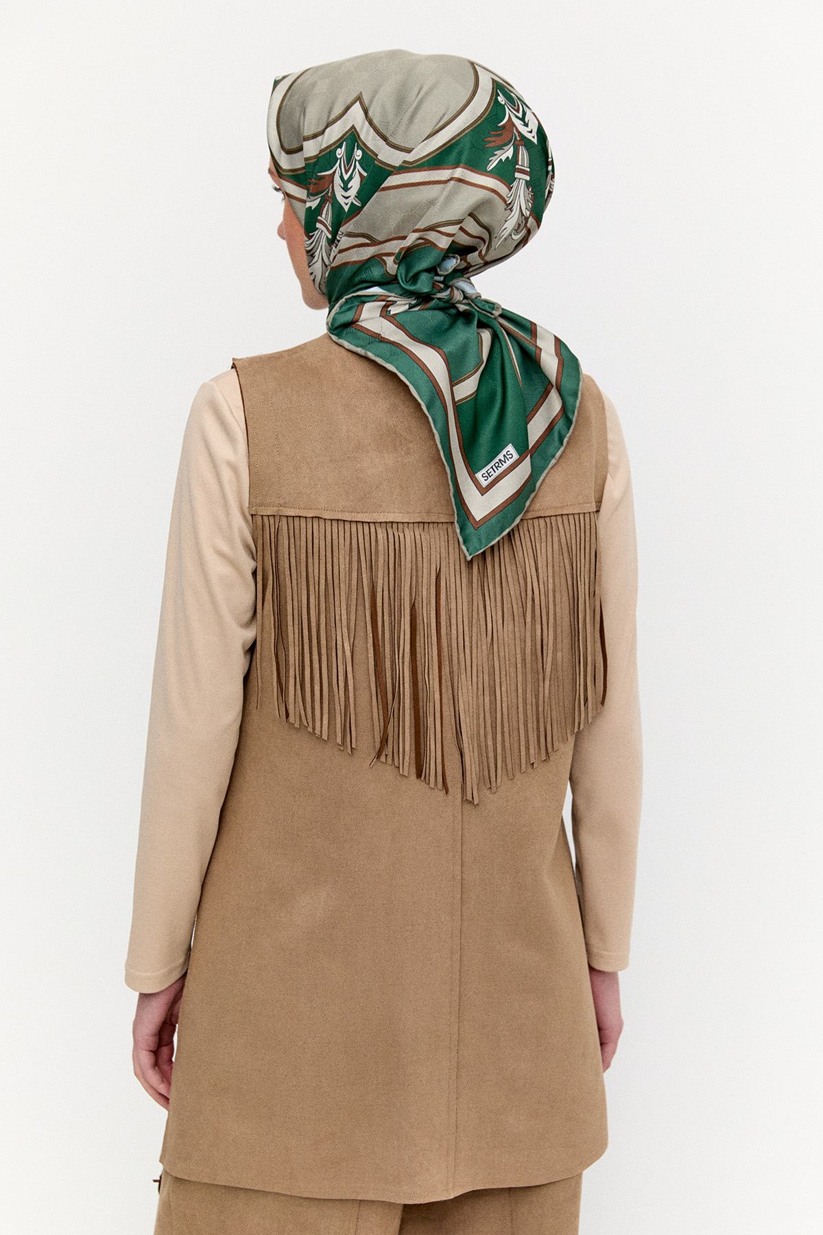 Süet Görünümlü Püsküllü Yelek, Tesettür Giyim