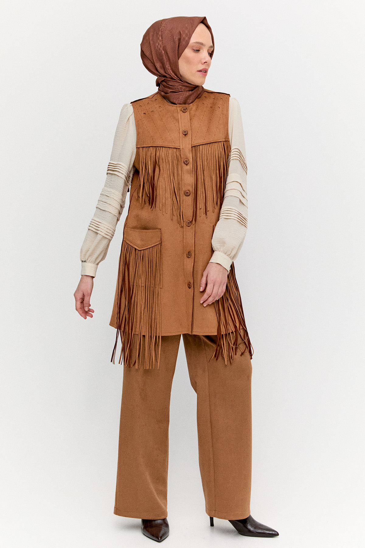 Süet Görünümlü Püsküllü Yelek, Tesettür Giyim