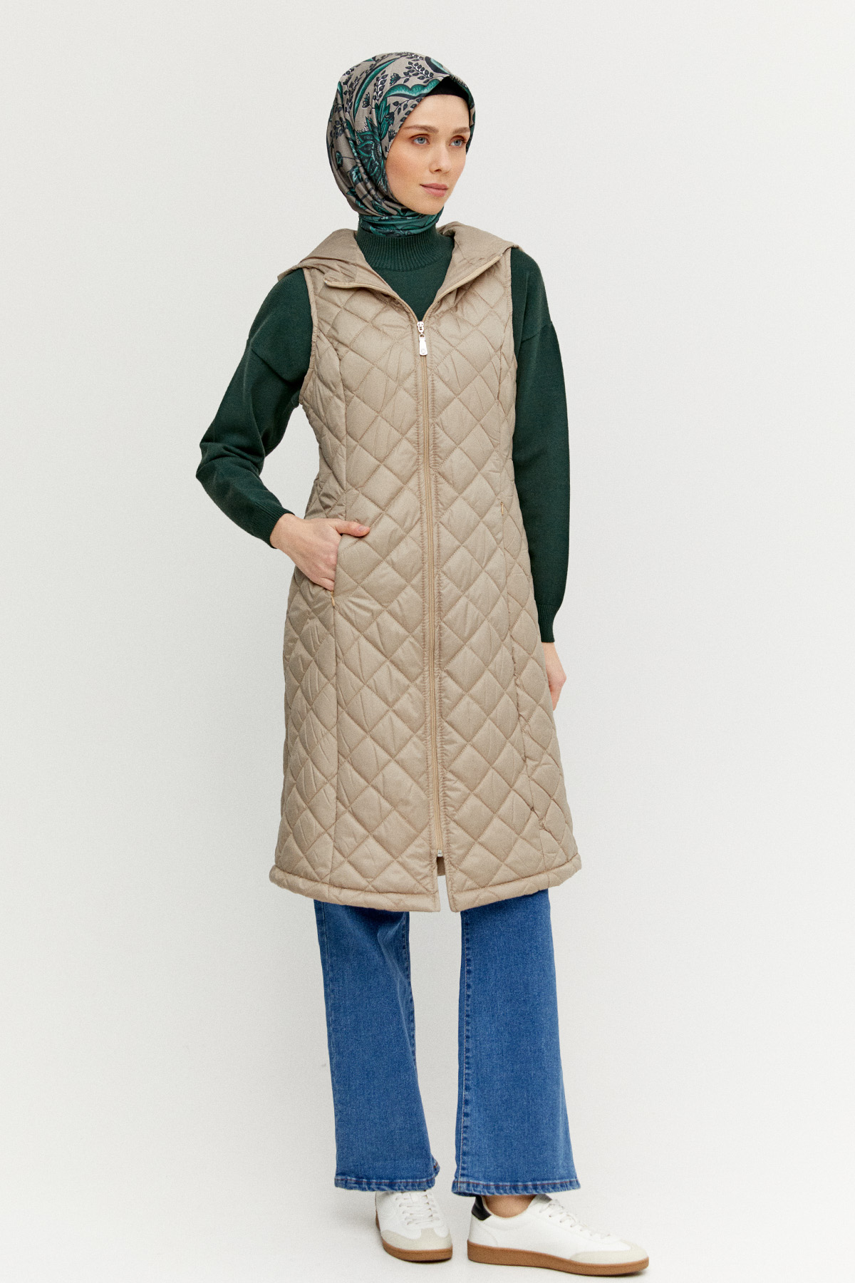 Kapüşonlu Baklava Desenli Kapitone Yelek, Tesettür Giyim