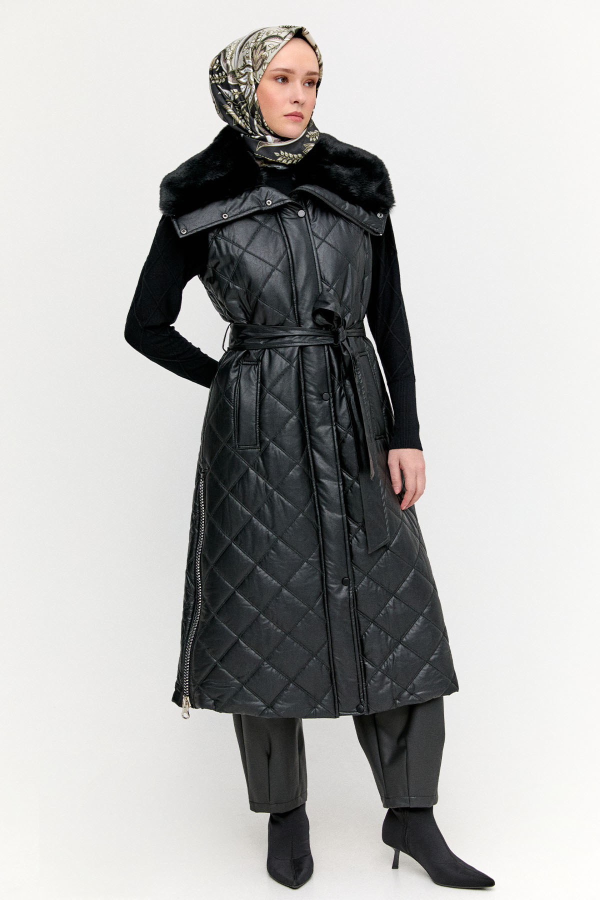 Sabit Suni Kürklü Kapitone Yelek, Tesettür Giyim