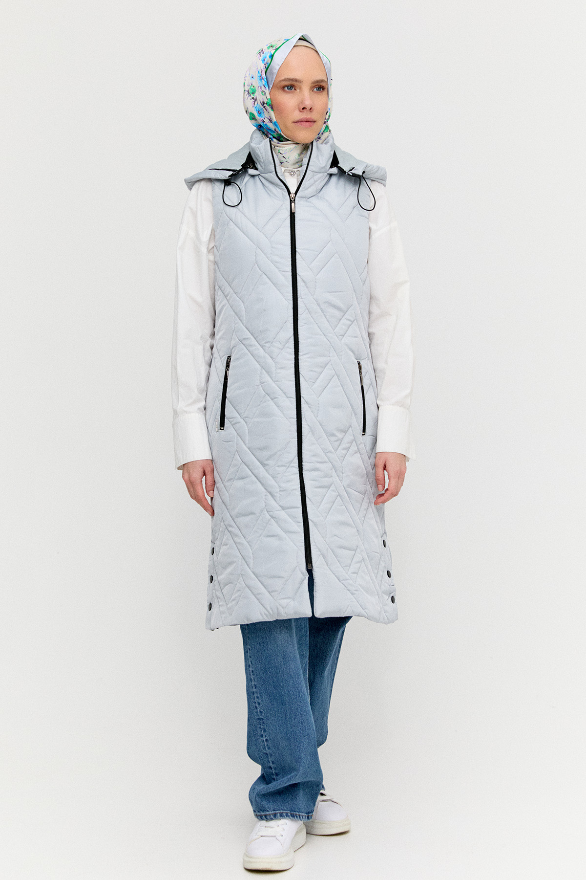 Seyyar Kapüşonlu Desenli Kapitone Yelek, Tesettür Giyim