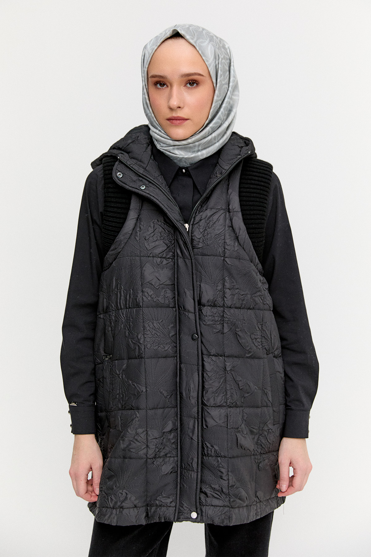 Ribanalı Kapüşonlu Kapitone Yelek, Tesettür Giyim