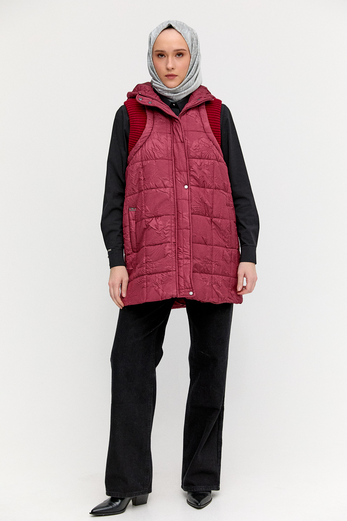 Ribanalı Kapüşonlu Kapitone Yelek, Tesettür Giyim