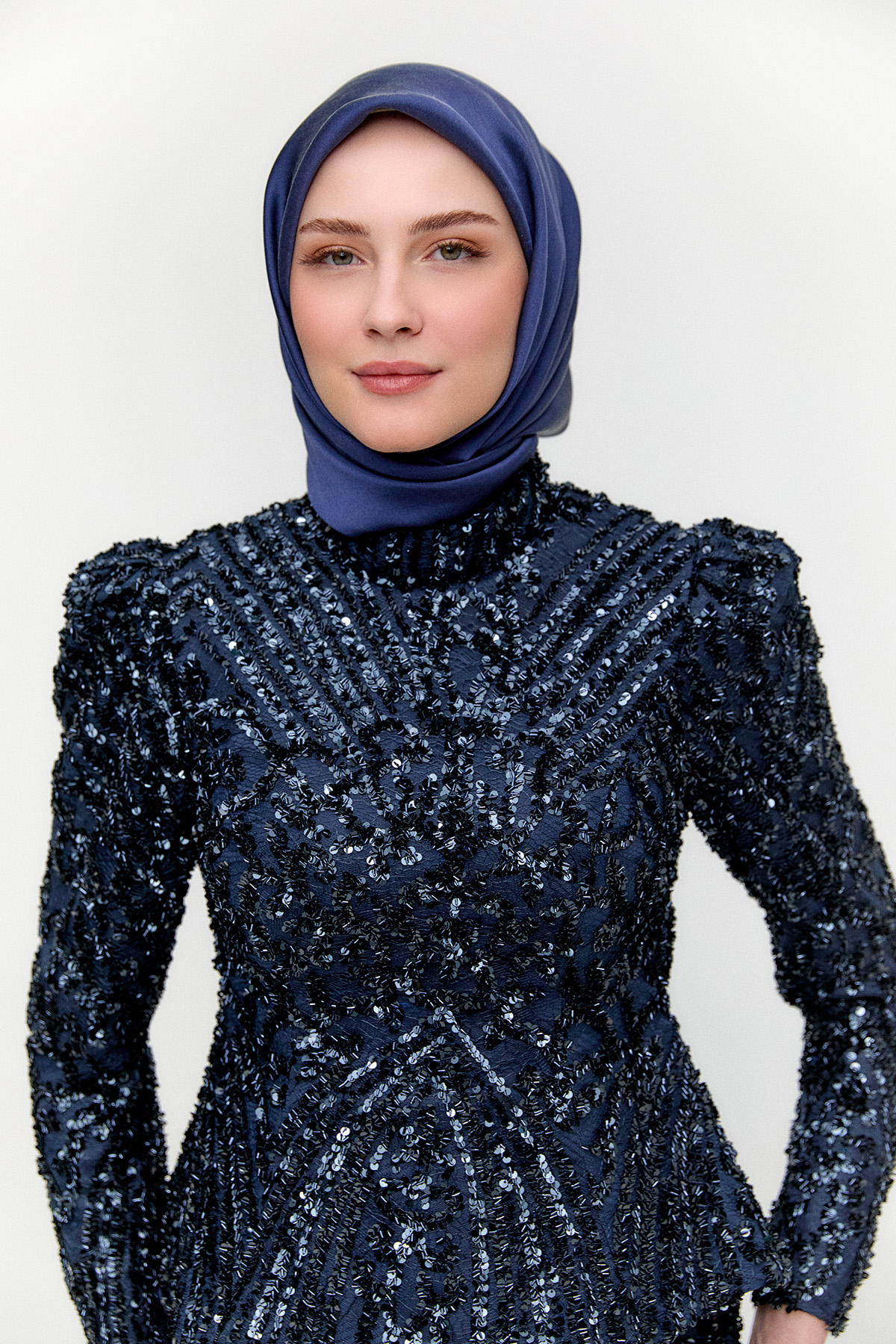 Katmanlı Pul Payetli Abiye Elbise, Tesettür Giyim