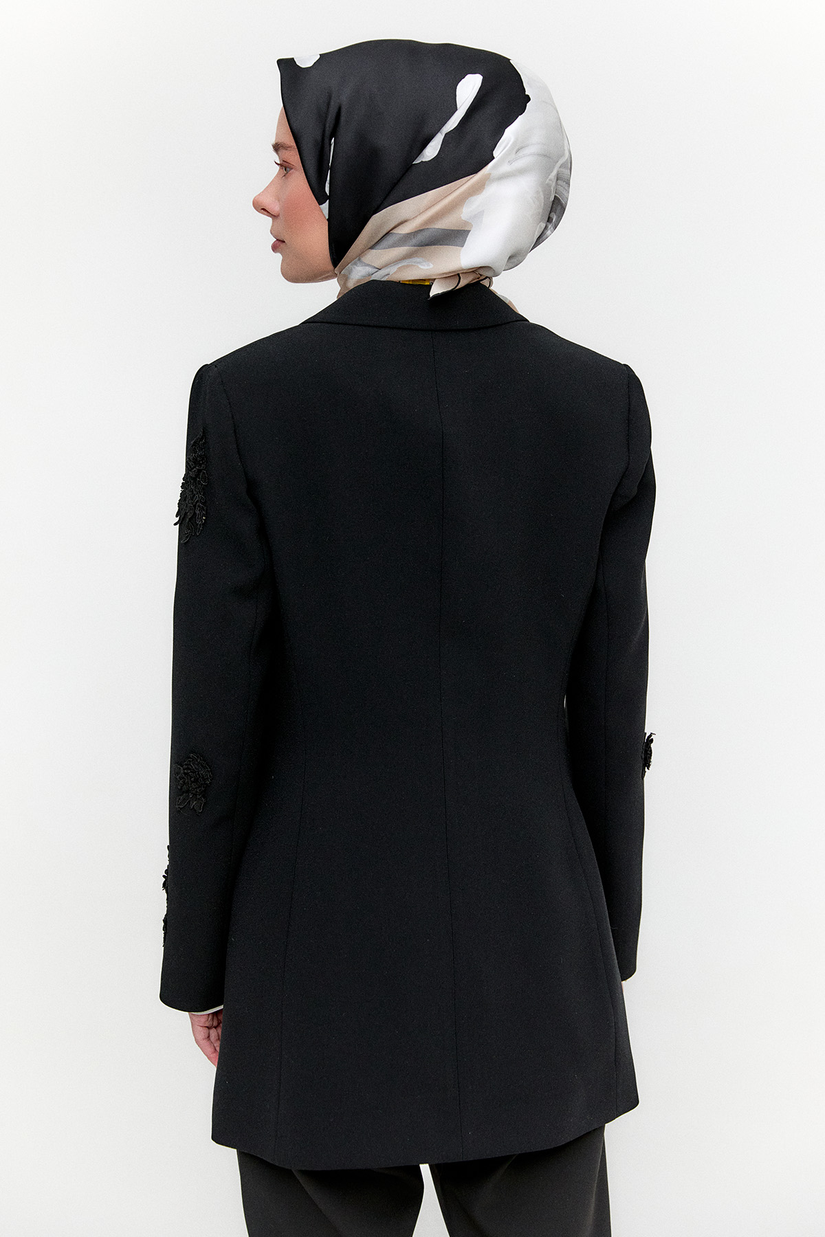 Dantel Aplikeli Blazer Ceket, Tesettür Giyim