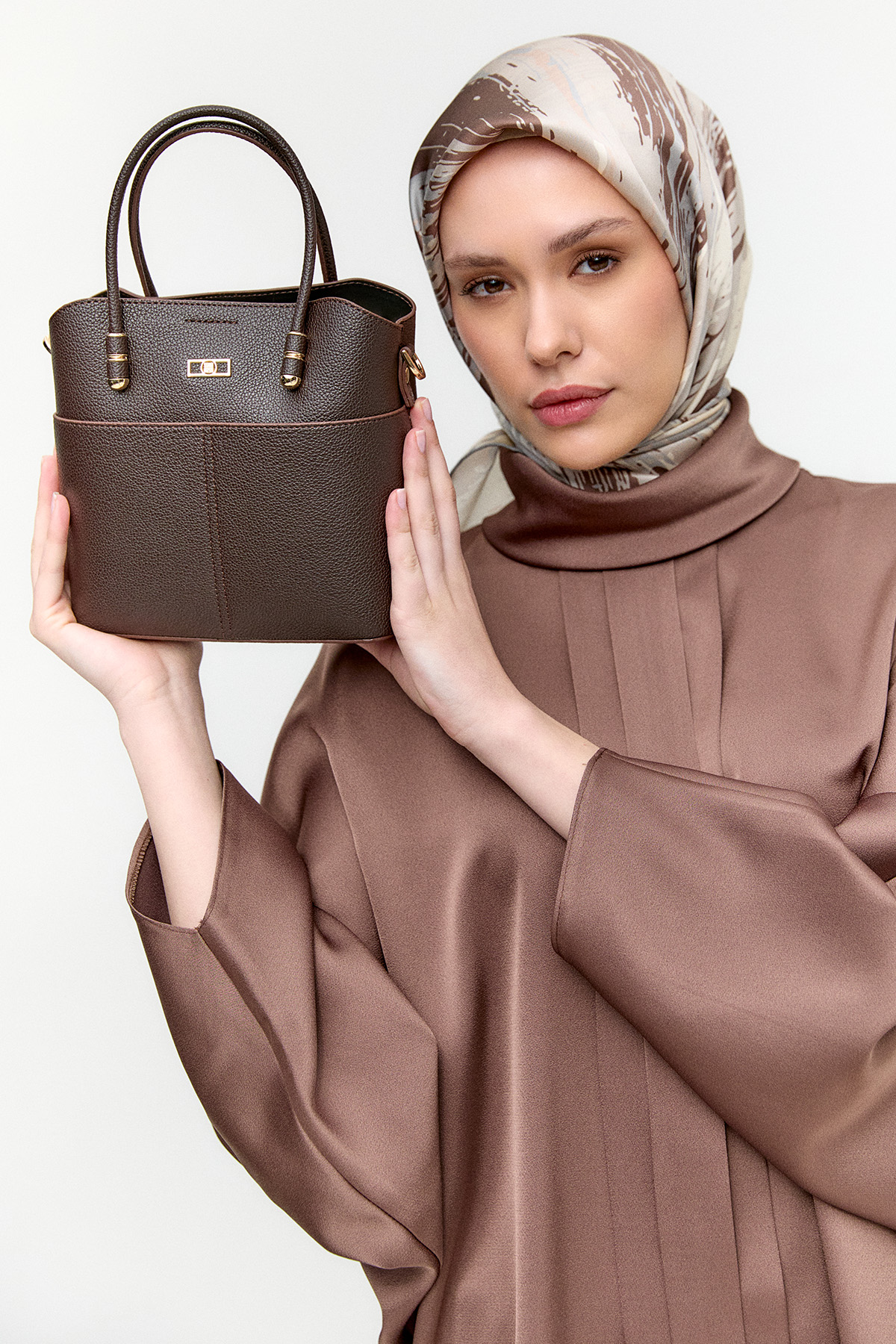 Dokulu Suni Deri Askılı Çanta, Tesettür Giyim