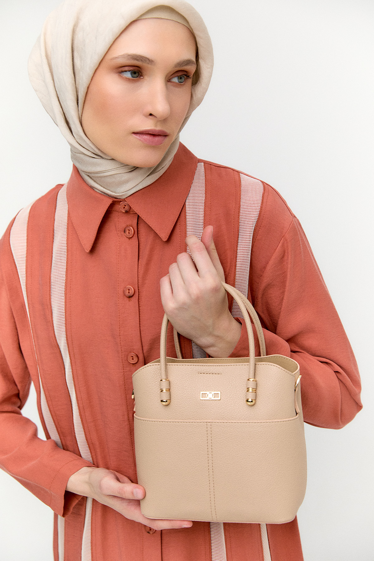 Dokulu Suni Deri Askılı Çanta, Tesettür Giyim