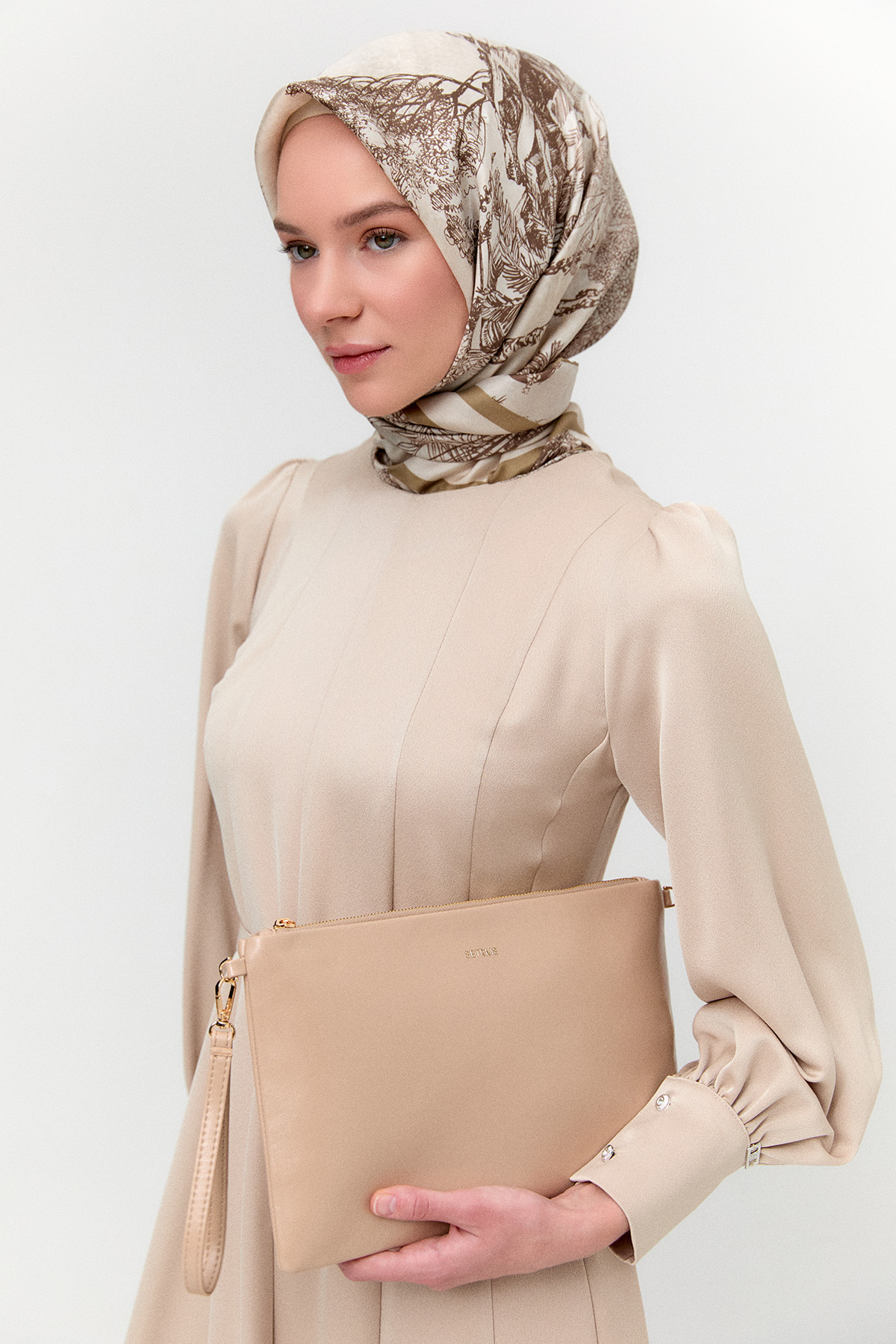 Uzun Zincir Askılı Clutch Çanta, Tesettür Giyim