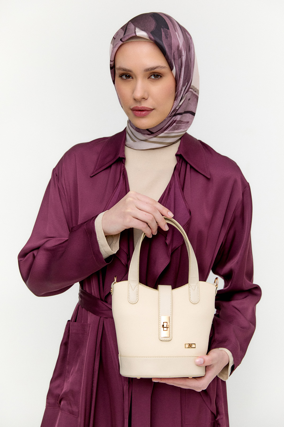Üç Bölmeli Askılı Çanta, Tesettür Giyim