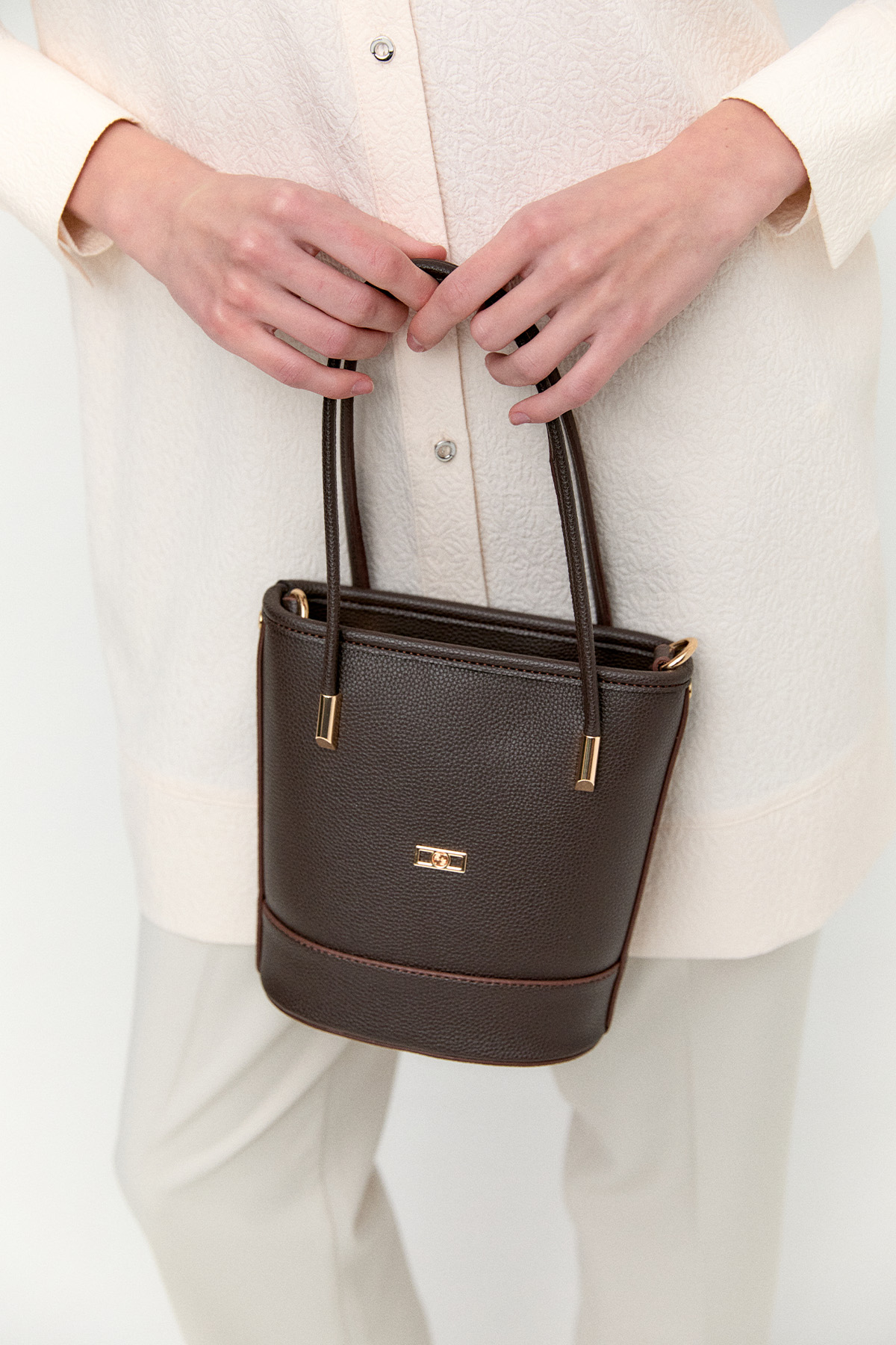 Deri Askılı Kova Çanta, Tesettür Giyim