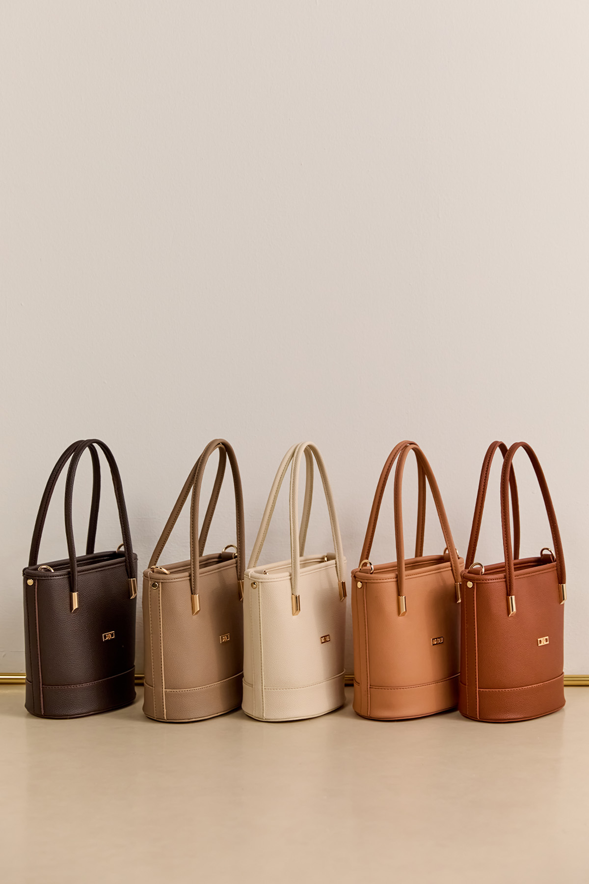 Deri Askılı Kova Çanta, Tesettür Giyim