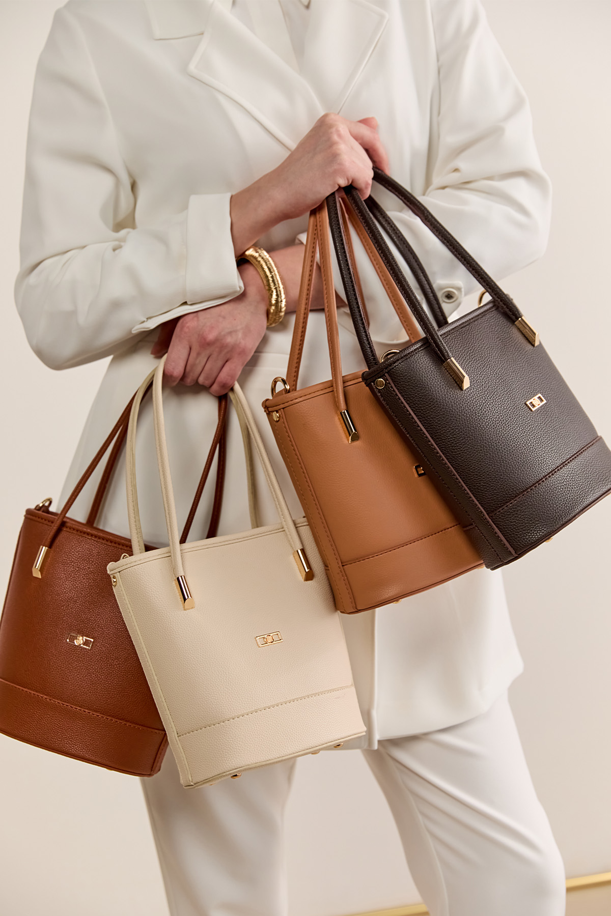 Deri Askılı Kova Çanta, Tesettür Giyim