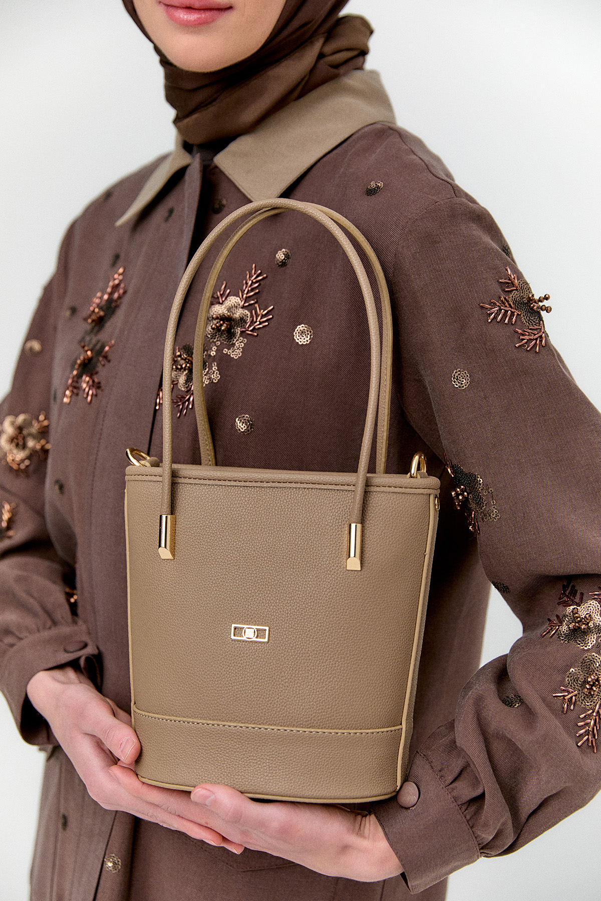 Deri Askılı Kova Çanta, Tesettür Giyim