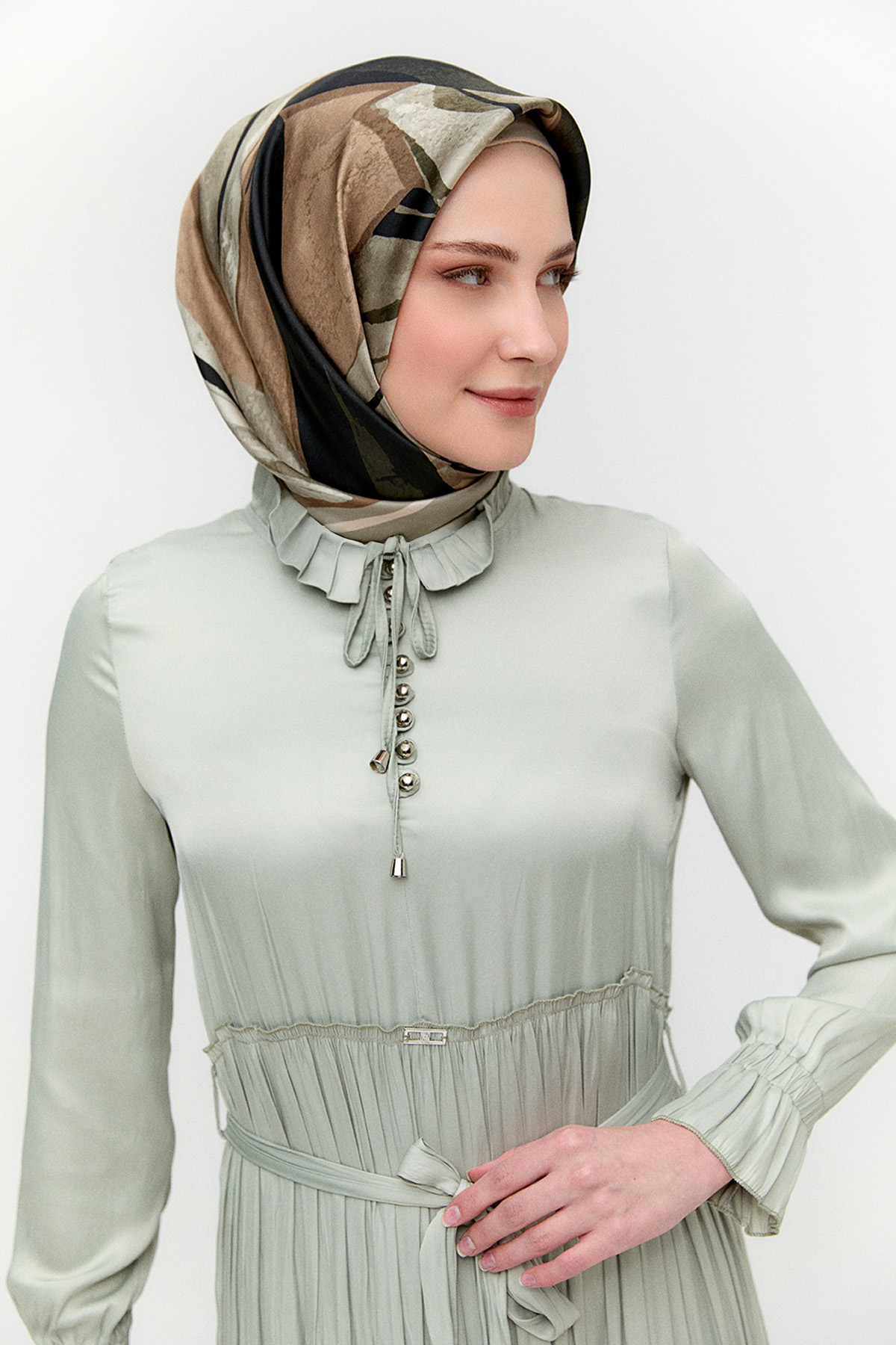 Büzgülü Saten Elbise, Tesettür Giyim