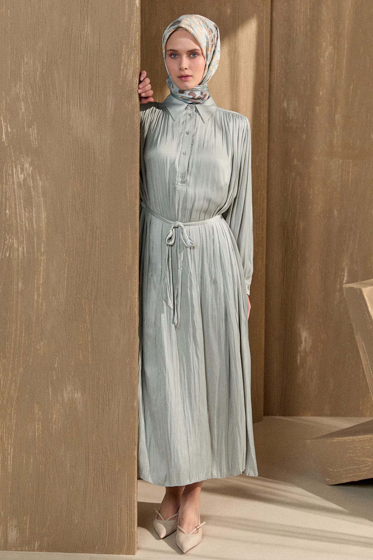 Kırışık Efektli Kuşaklı Elbise, Tesettür Giyim