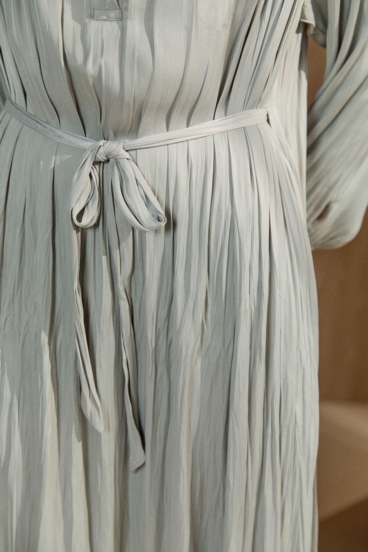 Kırışık Efektli Kuşaklı Elbise, Tesettür Giyim