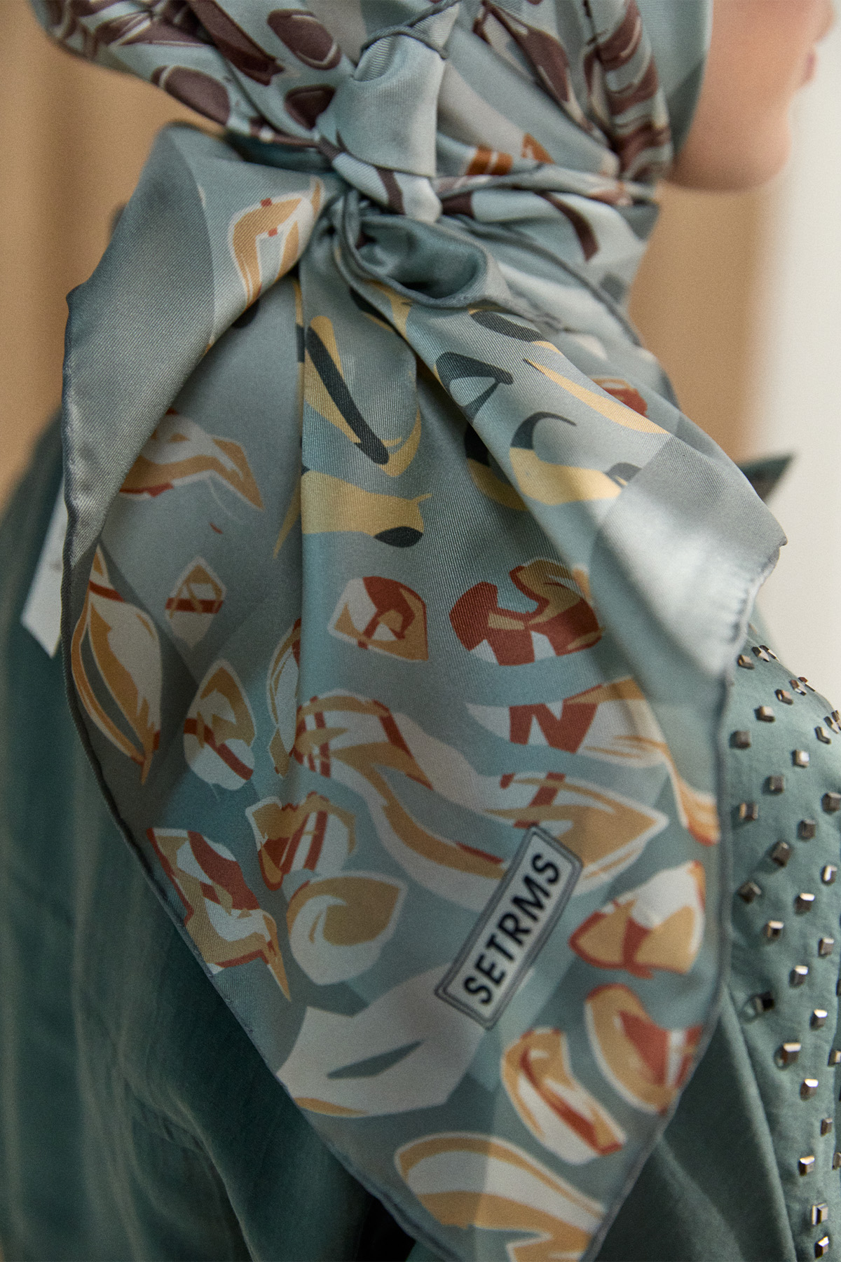 Leopar Desenli Twill İpek Eşarp, Tesettür Giyim