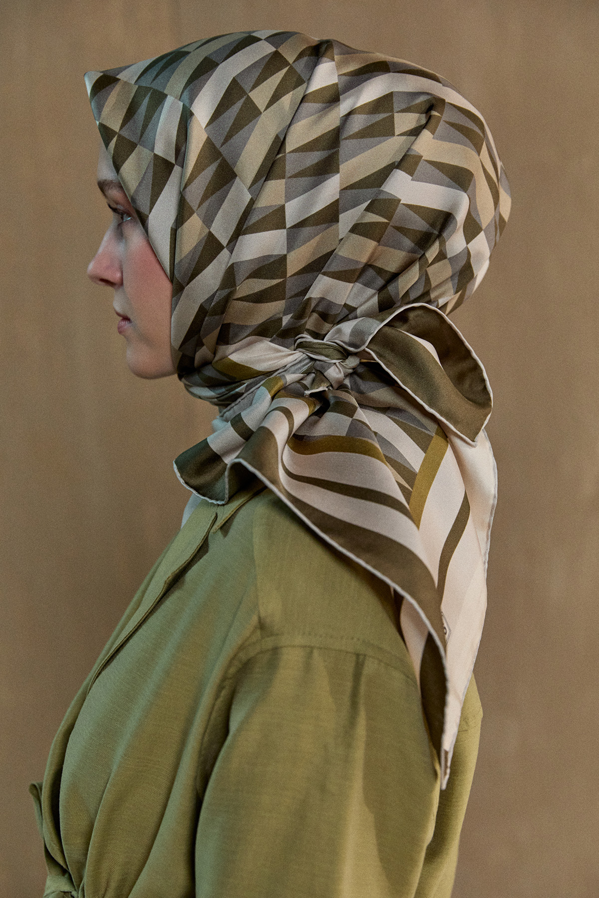 Geometrik Desenli Twill İpek Eşarp, Tesettür Giyim